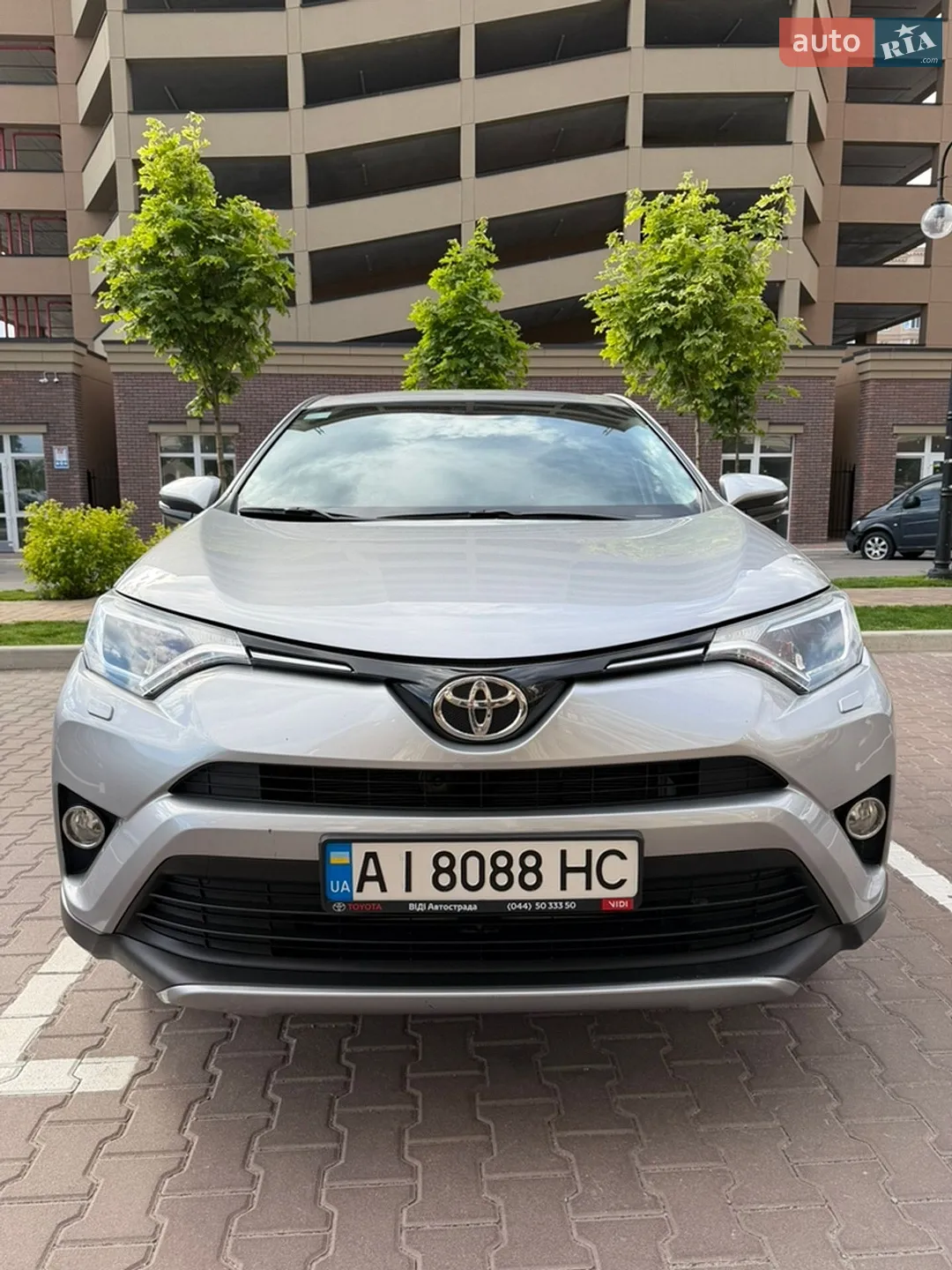 2017 Toyota RAV 4 - мініатюра 3
