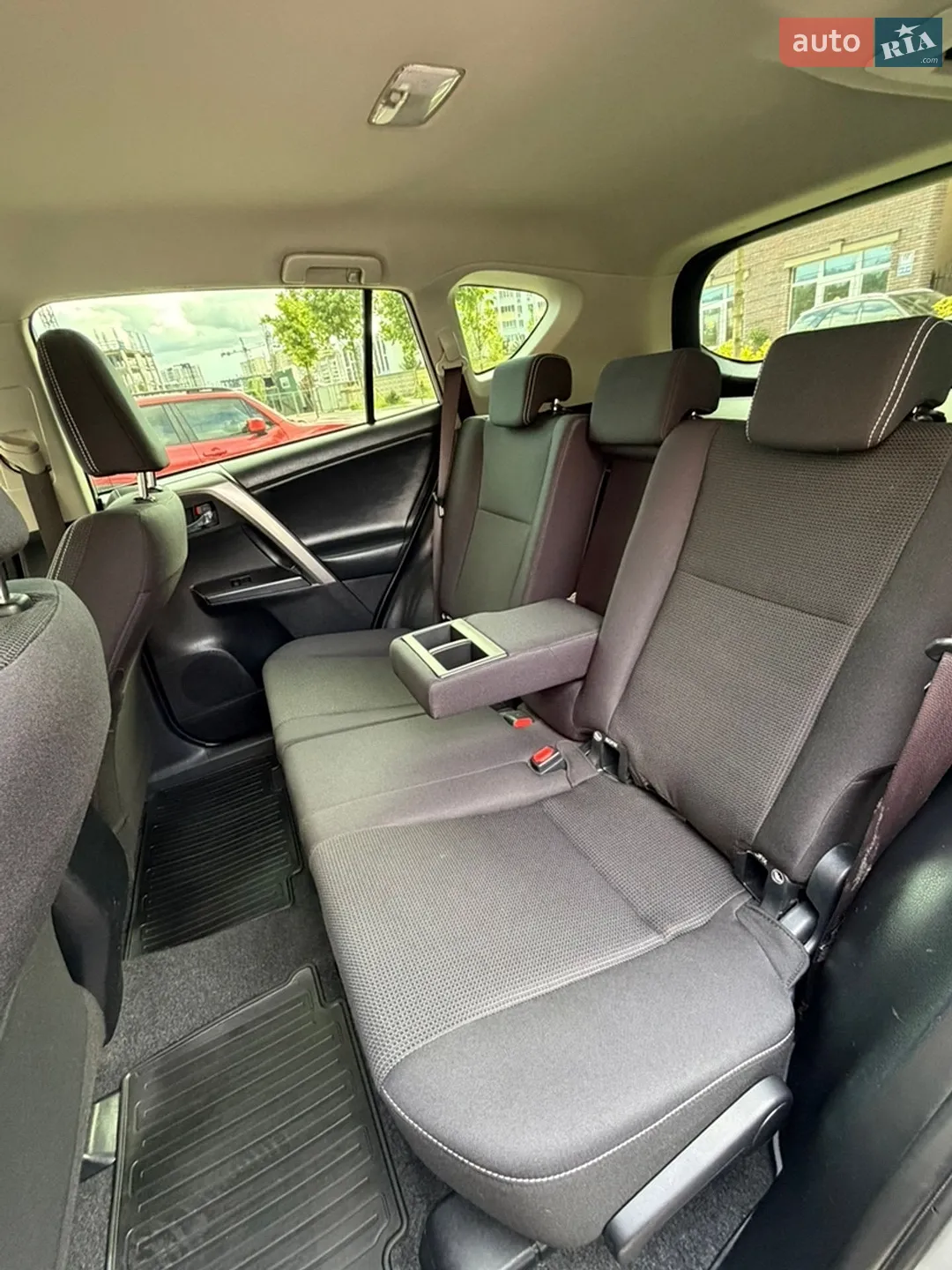 2017 Toyota RAV 4 - мініатюра 9