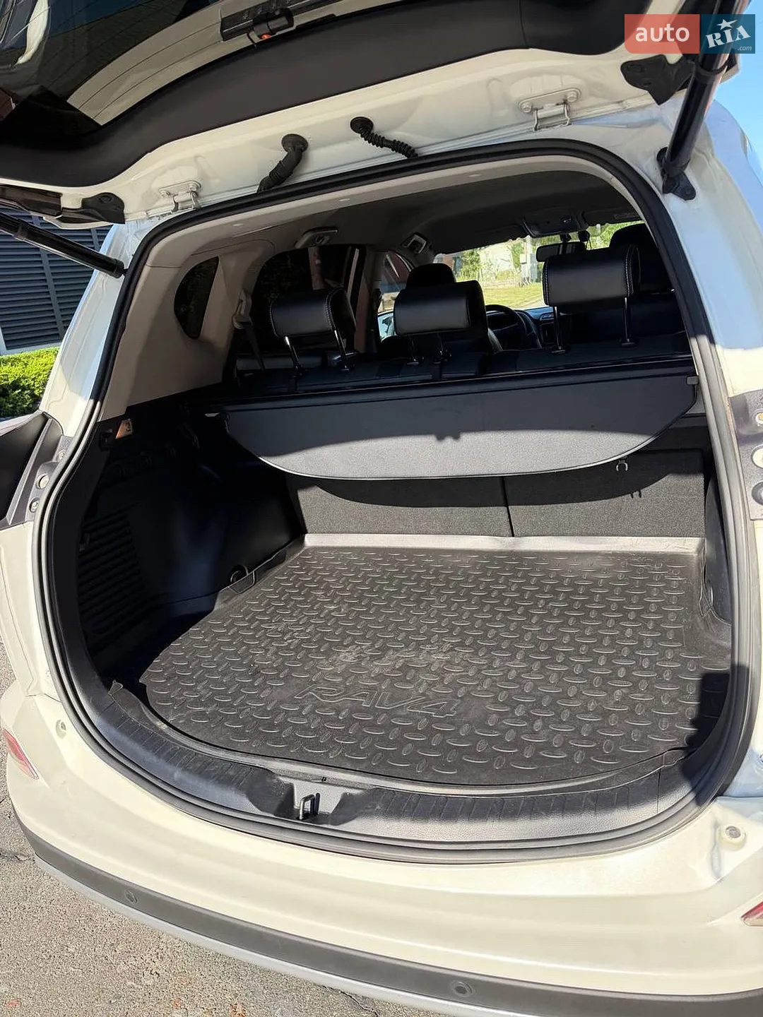 2016 Toyota RAV 4 - мініатюра 7