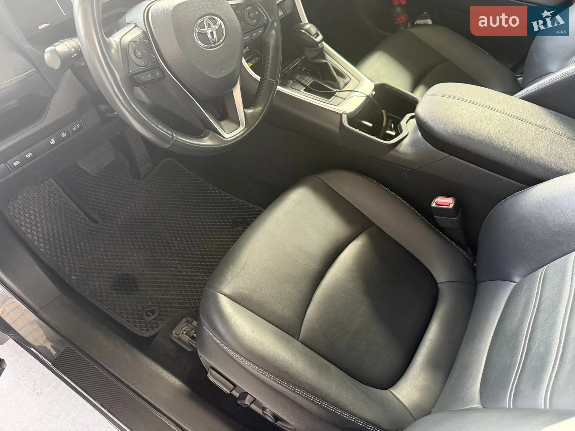 2022 Toyota RAV 4 - мініатюра 29