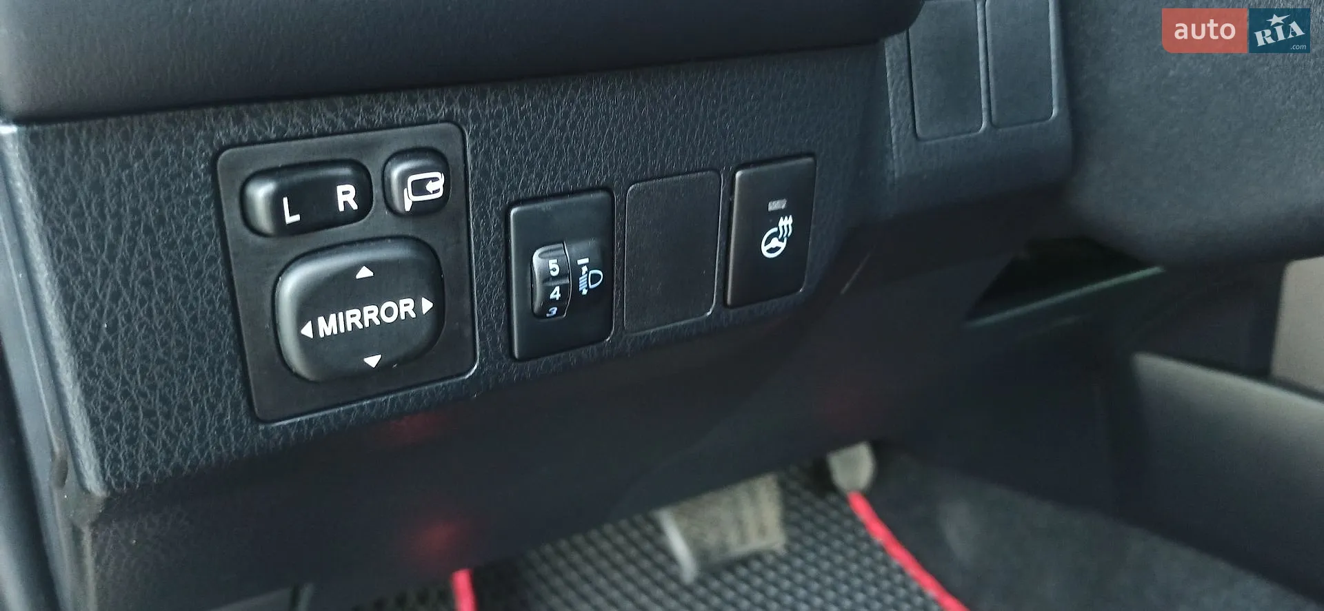 2017 Toyota RAV 4 - мініатюра 19