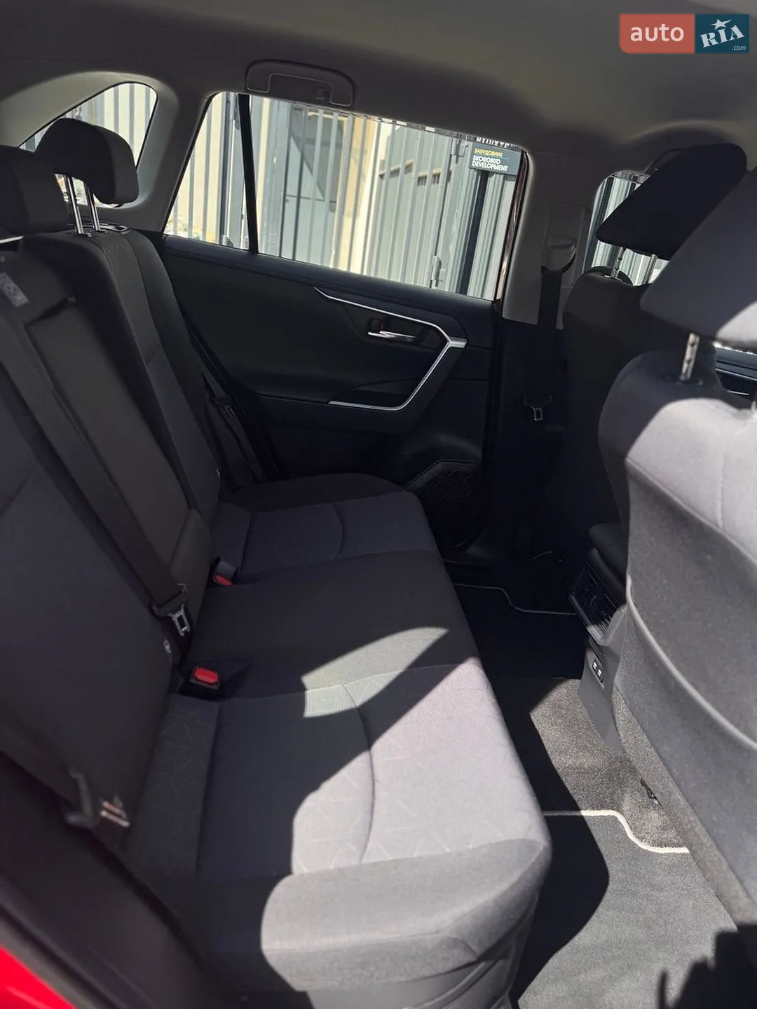 2021 Toyota RAV 4 - мініатюра 19