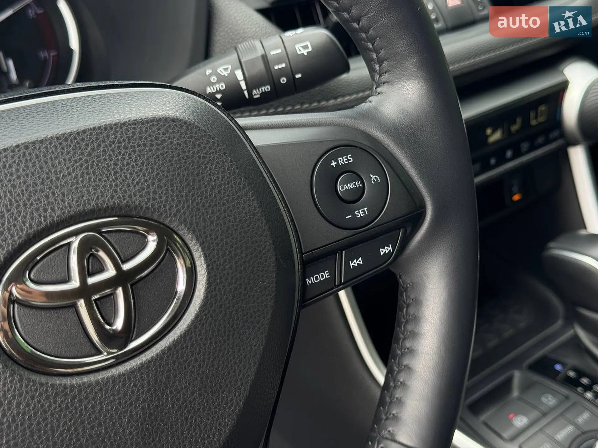 2019 Toyota RAV 4 - мініатюра 31