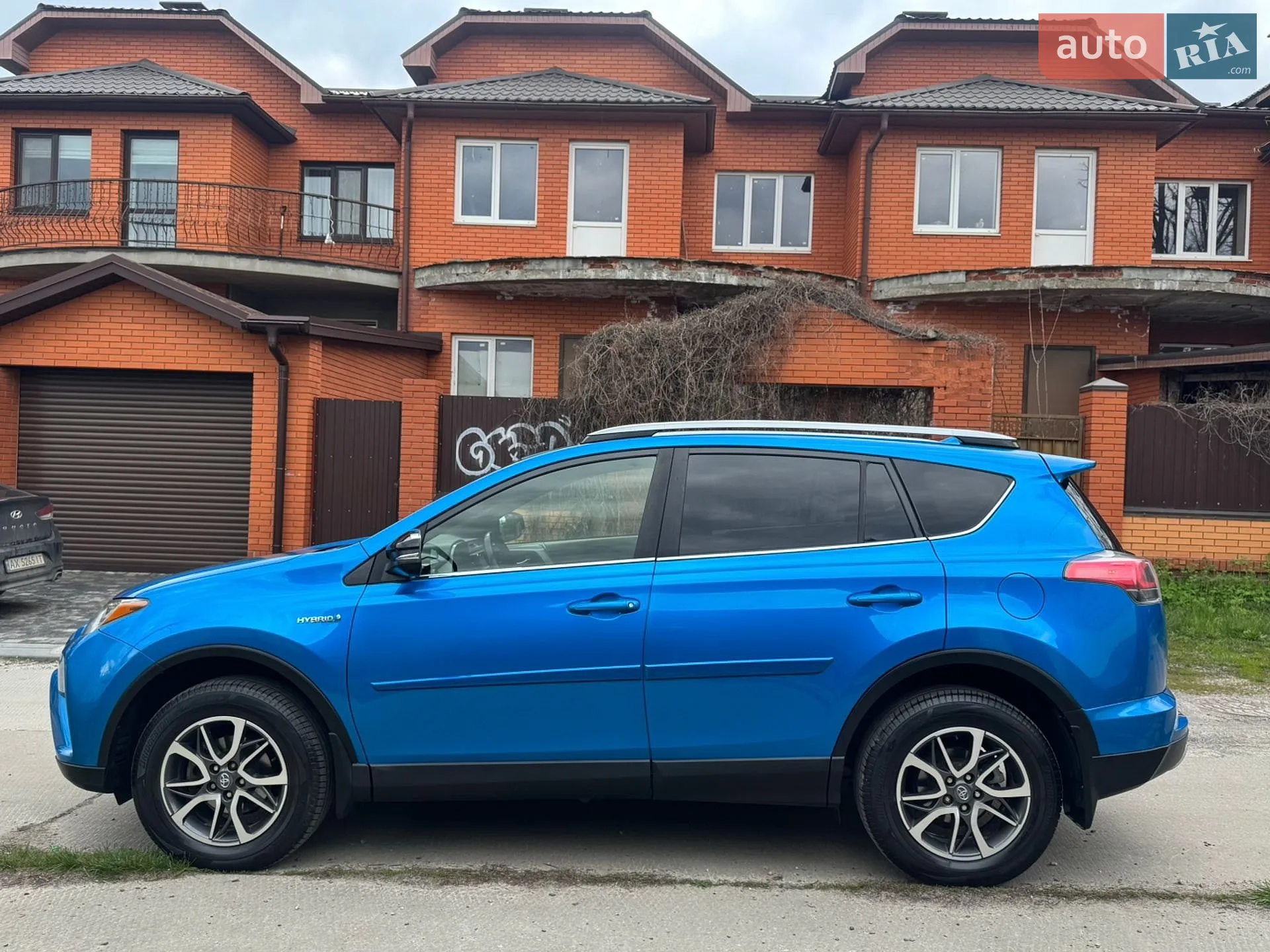 2017 Toyota RAV 4 - мініатюра 10