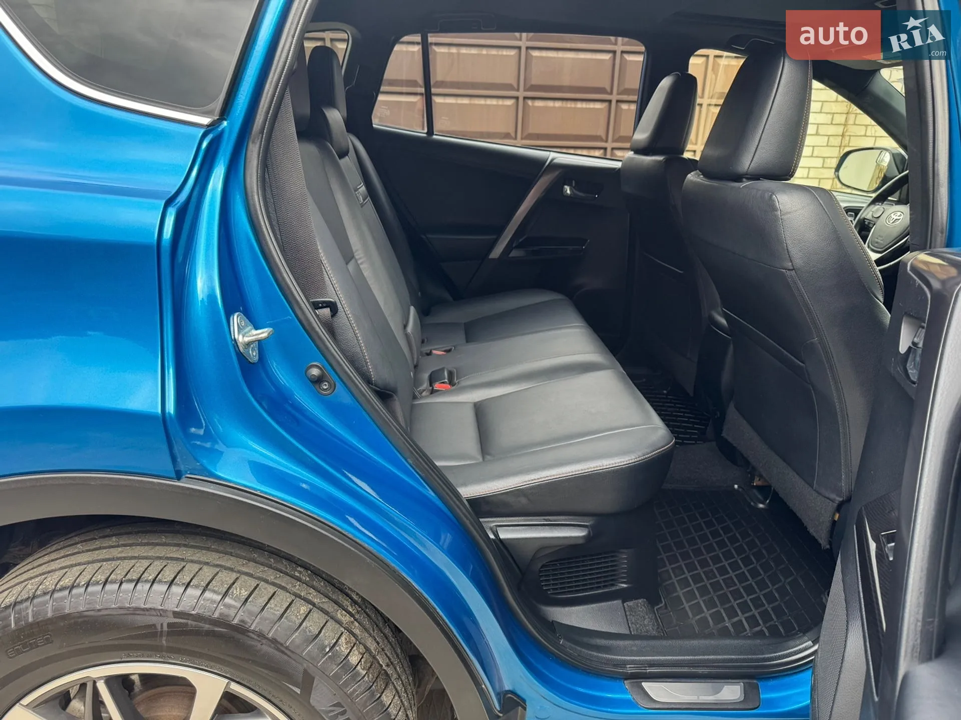 2017 Toyota RAV 4 - мініатюра 25