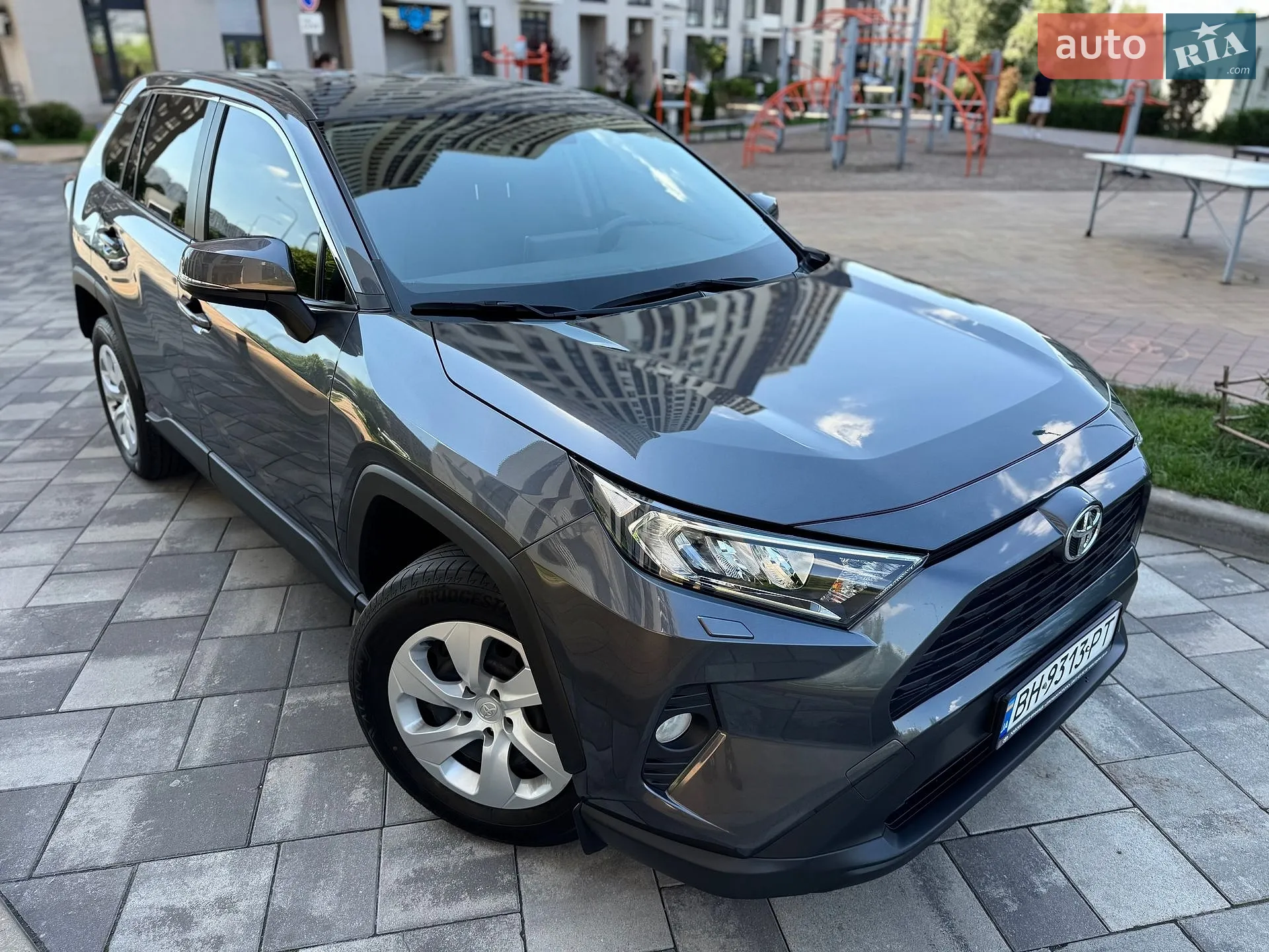 2019 Toyota RAV 4 - мініатюра 2
