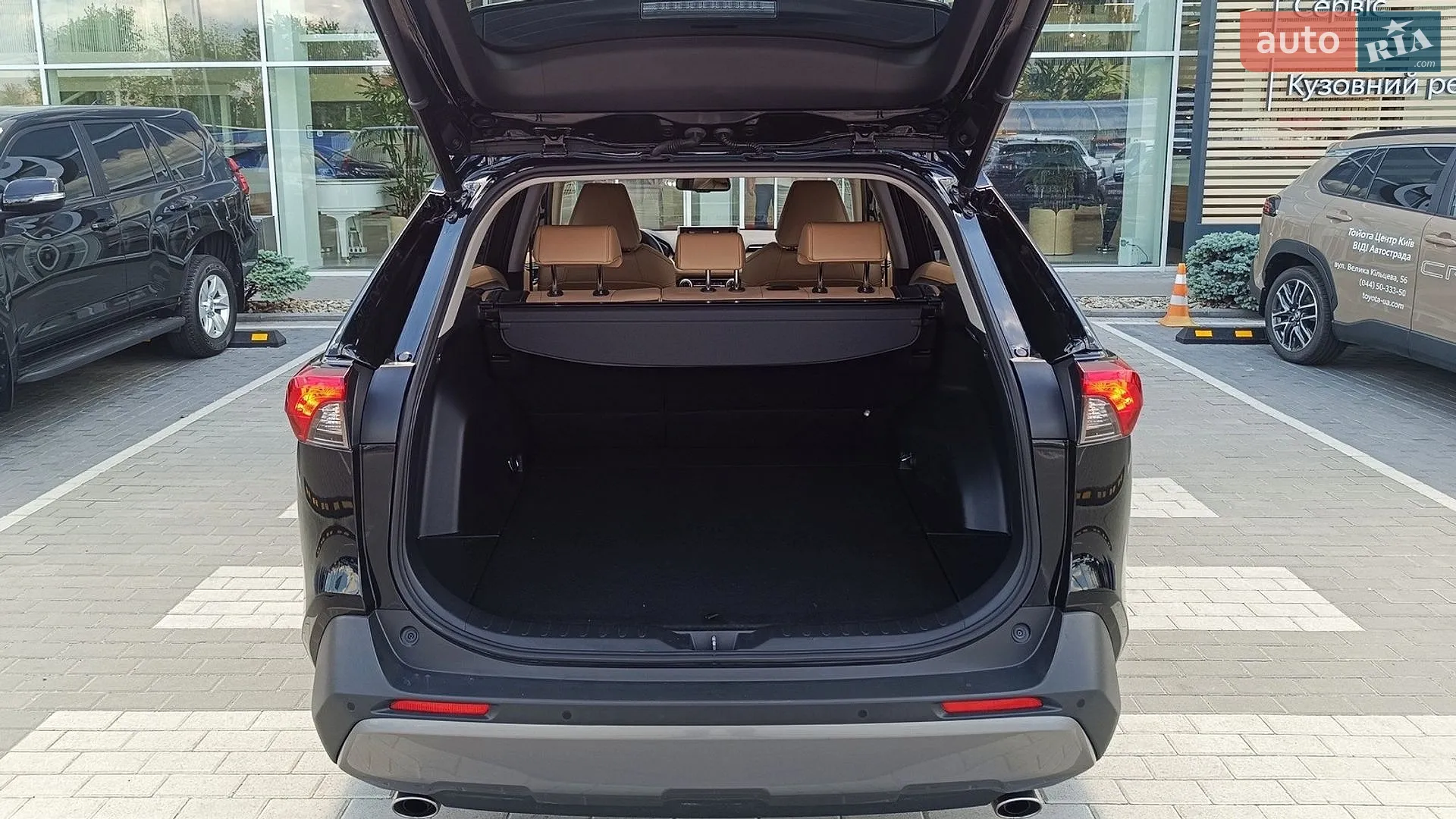 2018 Toyota RAV 4 - мініатюра 10