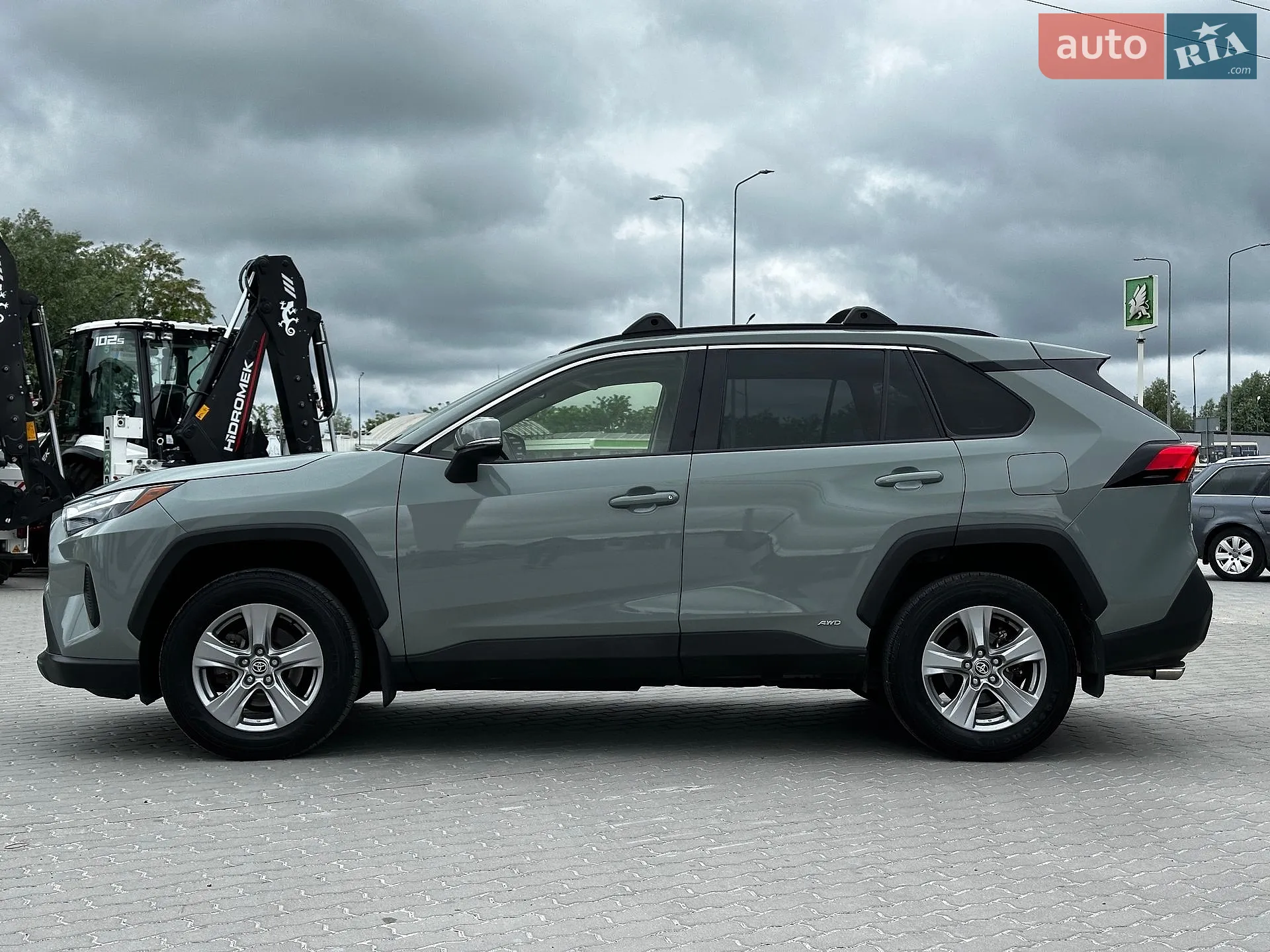 2023 Toyota RAV 4 - мініатюра 8