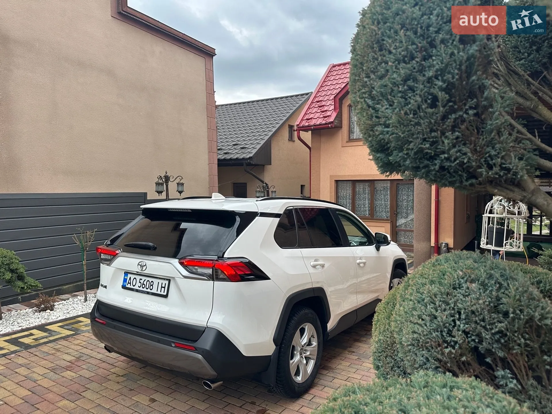 2019 Toyota RAV 4 - мініатюра 16