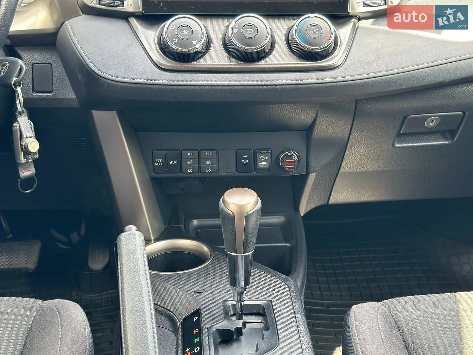 2014 Toyota RAV 4 - мініатюра 15