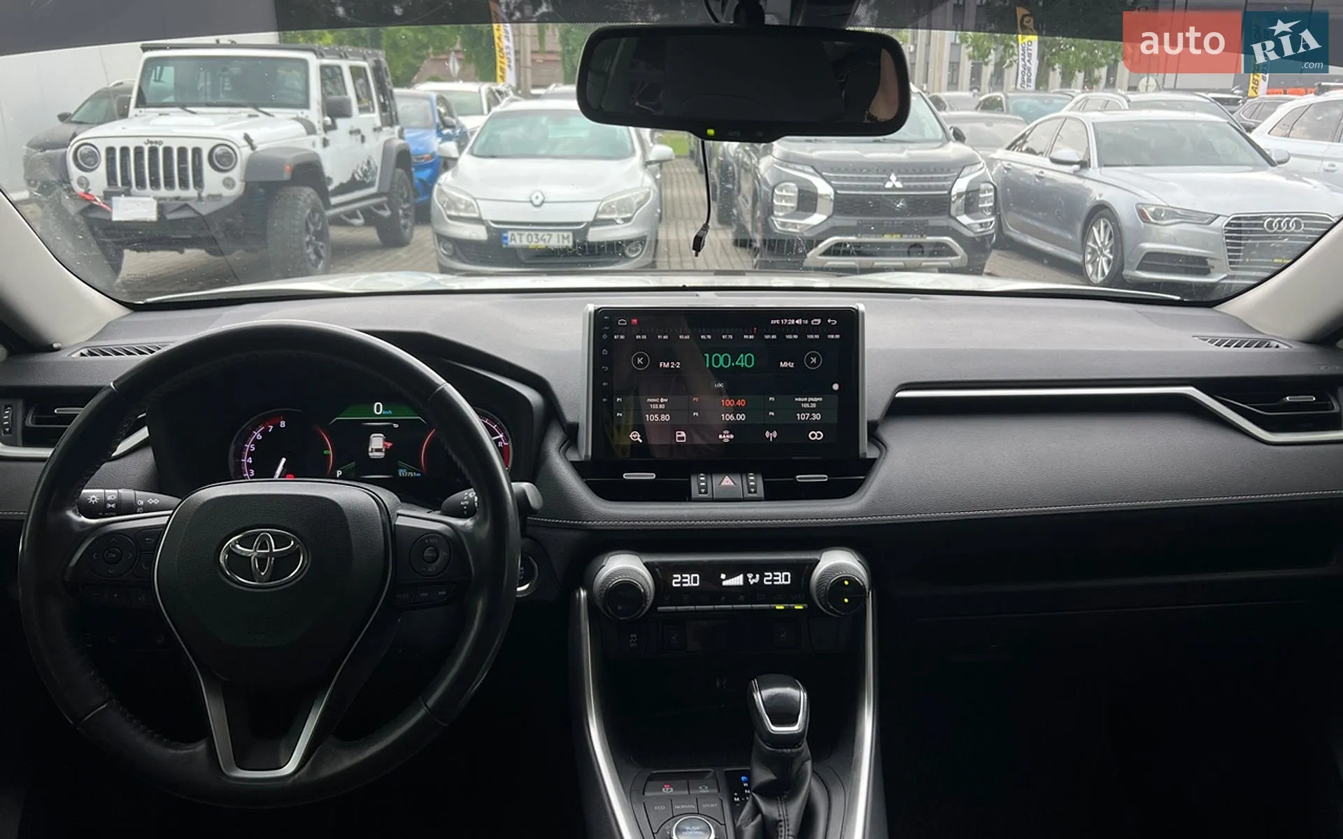 2019 Toyota RAV 4 - мініатюра 13