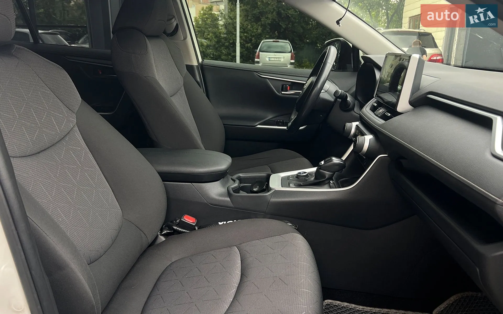 2019 Toyota RAV 4 - мініатюра 18