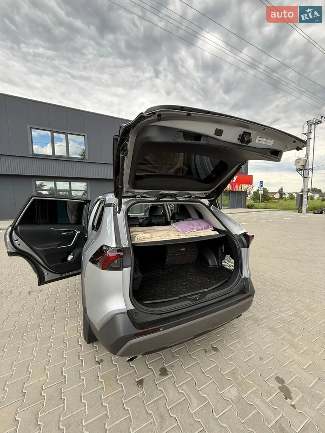 2019 Toyota RAV 4 - мініатюра 9