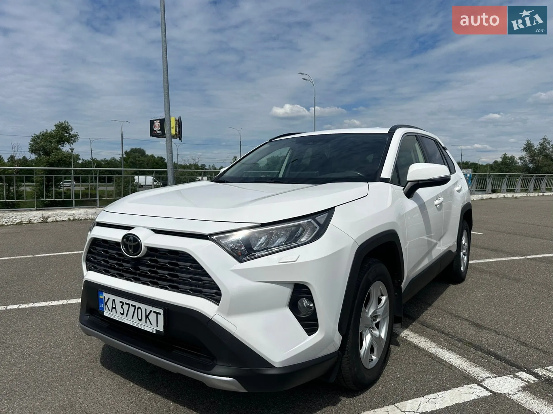 2020 Toyota RAV 4 - мініатюра 2