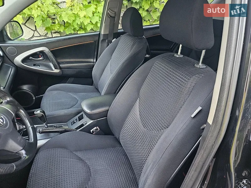 Toyota RAV4 2007 VIN JTMBH31V705043265 фото оголошення 9 з 92