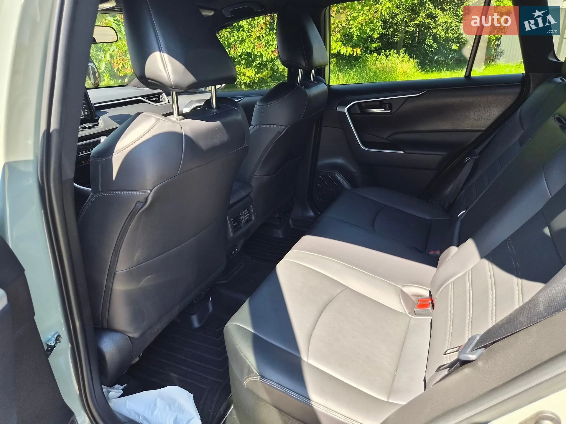 2022 Toyota RAV 4 - мініатюра 16