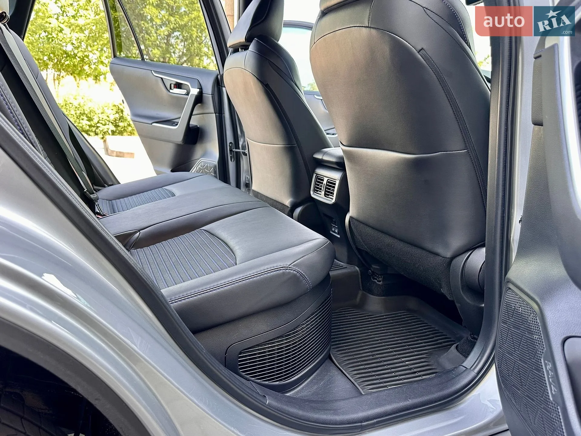 2021 Toyota RAV 4 - мініатюра 37
