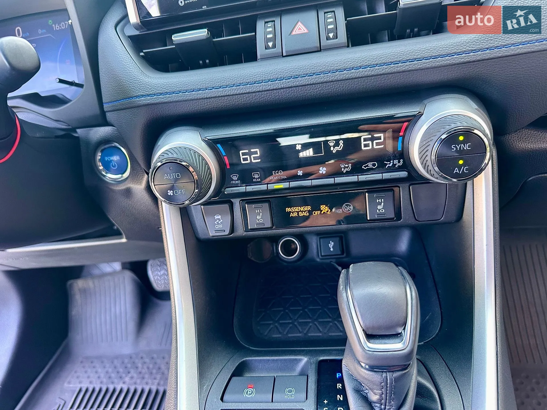 2021 Toyota RAV 4 - мініатюра 43