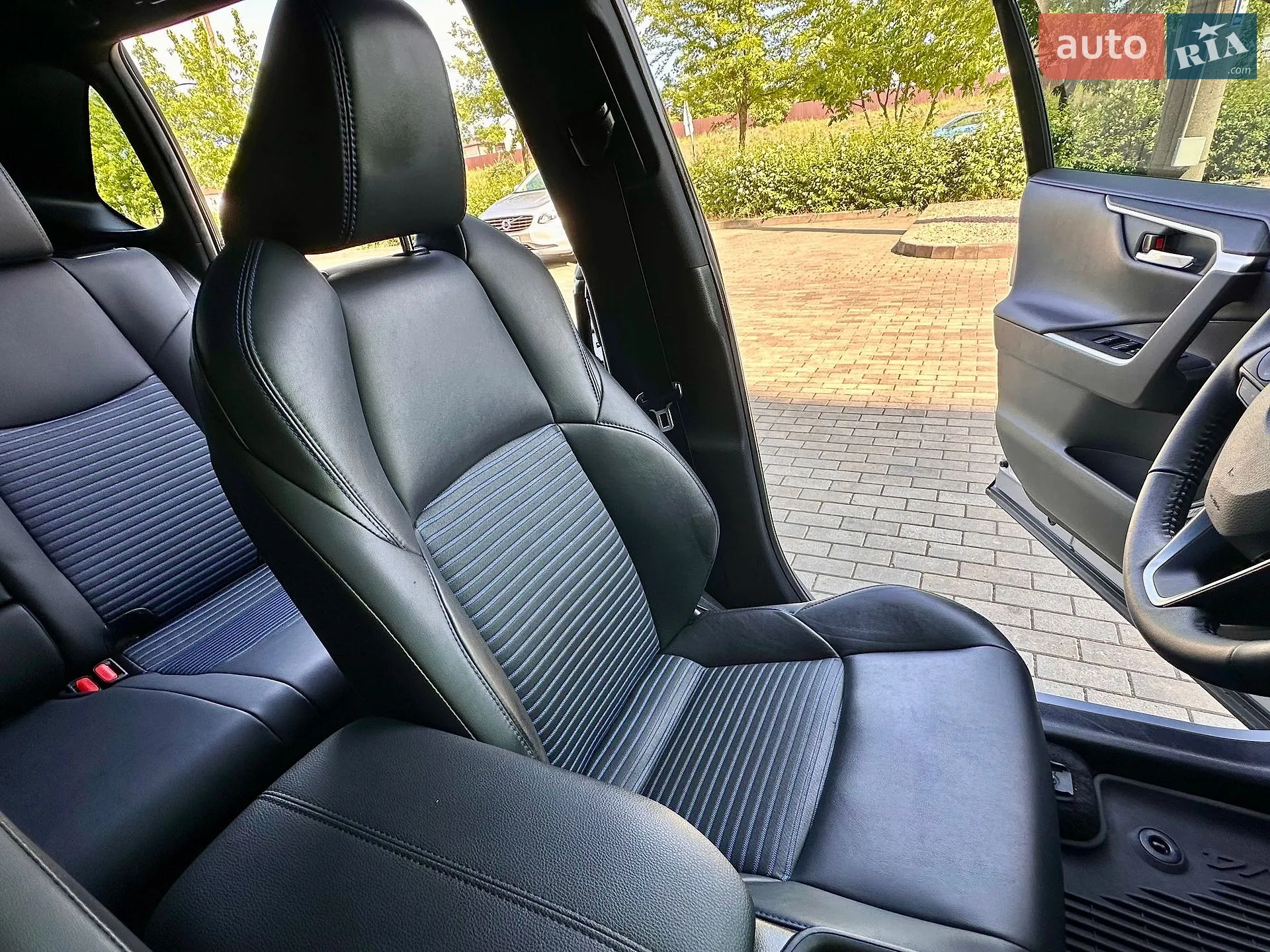 2021 Toyota RAV 4 - мініатюра 46