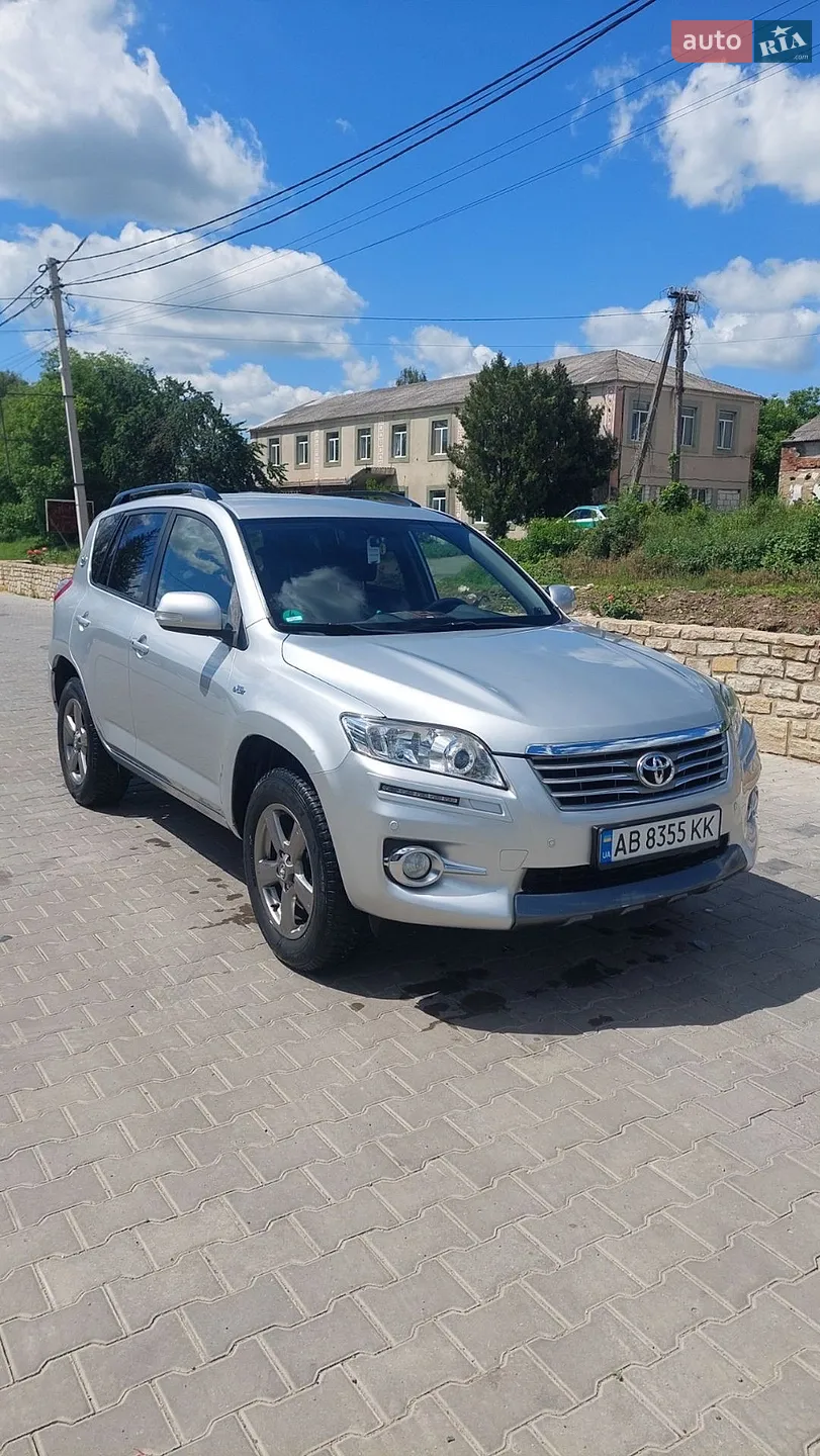 2012 Toyota RAV 4 - фото 1