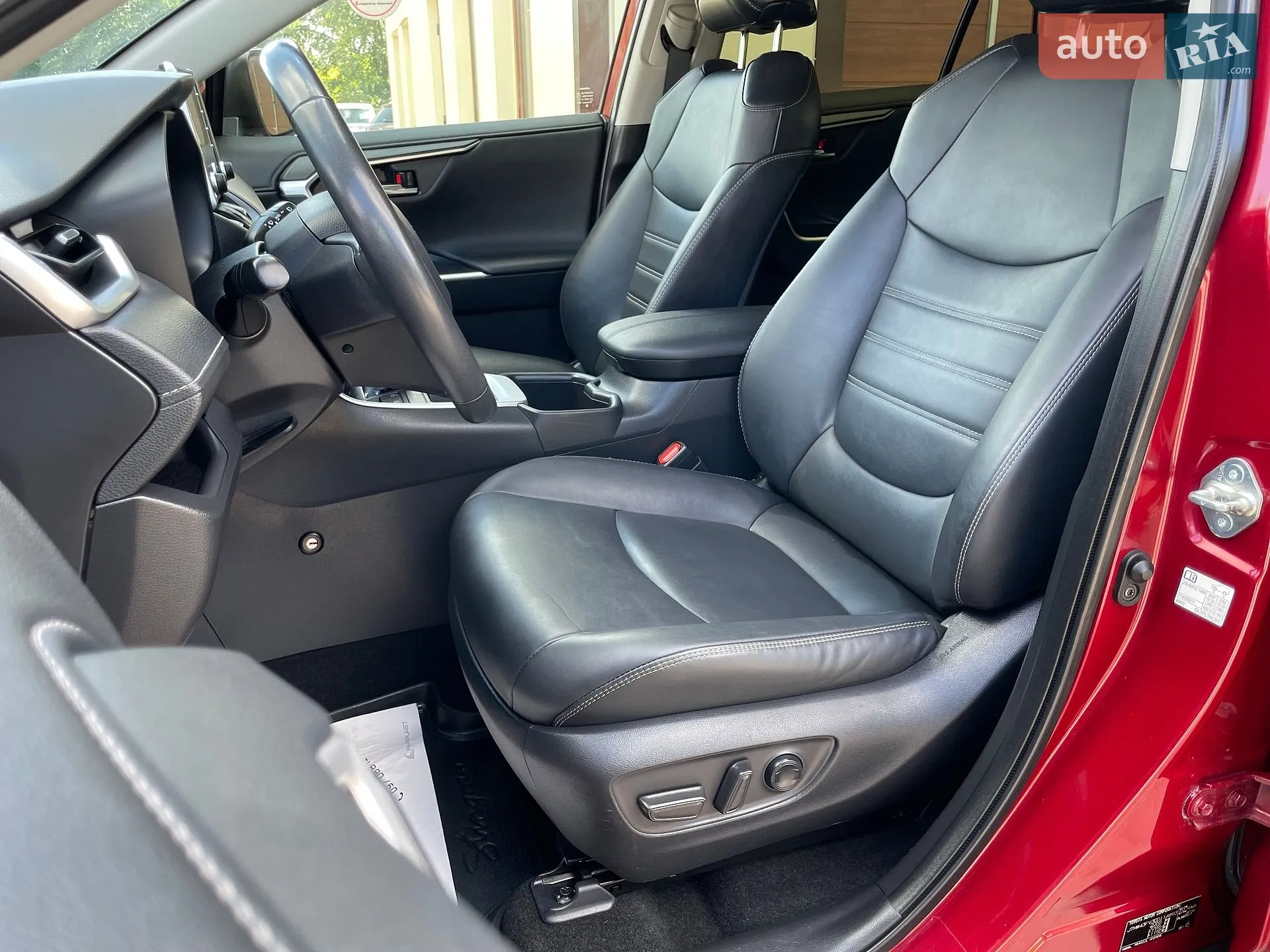2022 Toyota RAV 4 - мініатюра 25