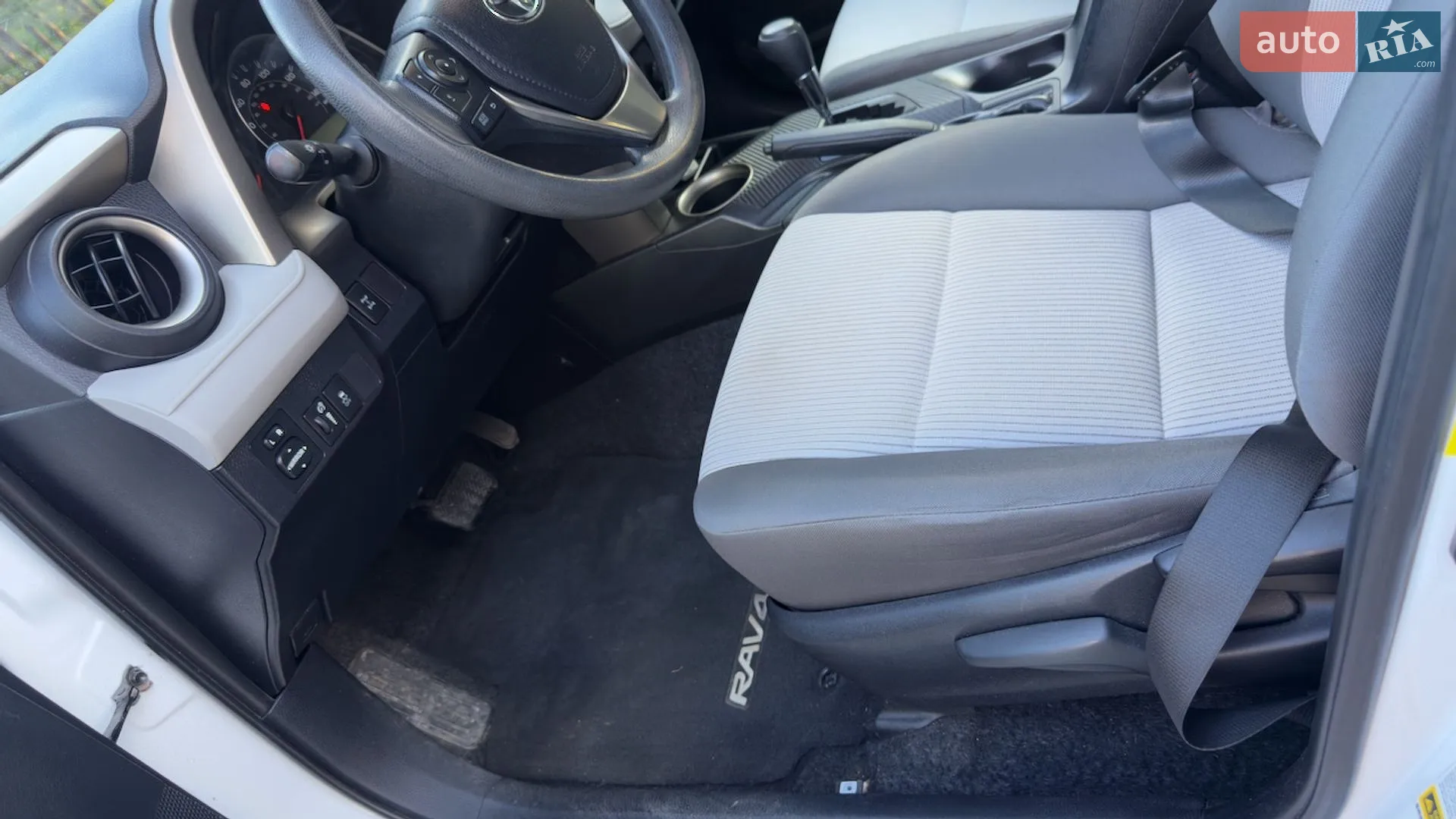 2013 Toyota RAV 4 - мініатюра 8