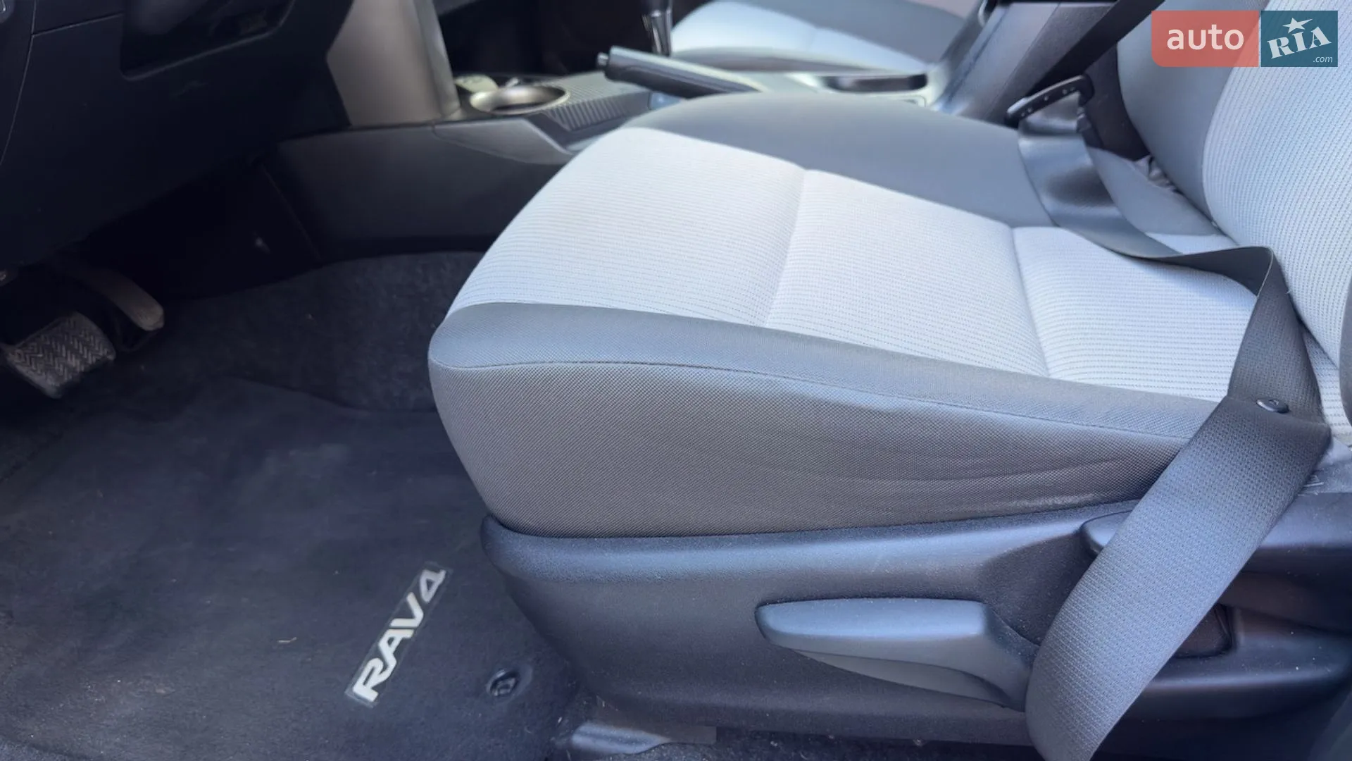 2013 Toyota RAV 4 - мініатюра 9