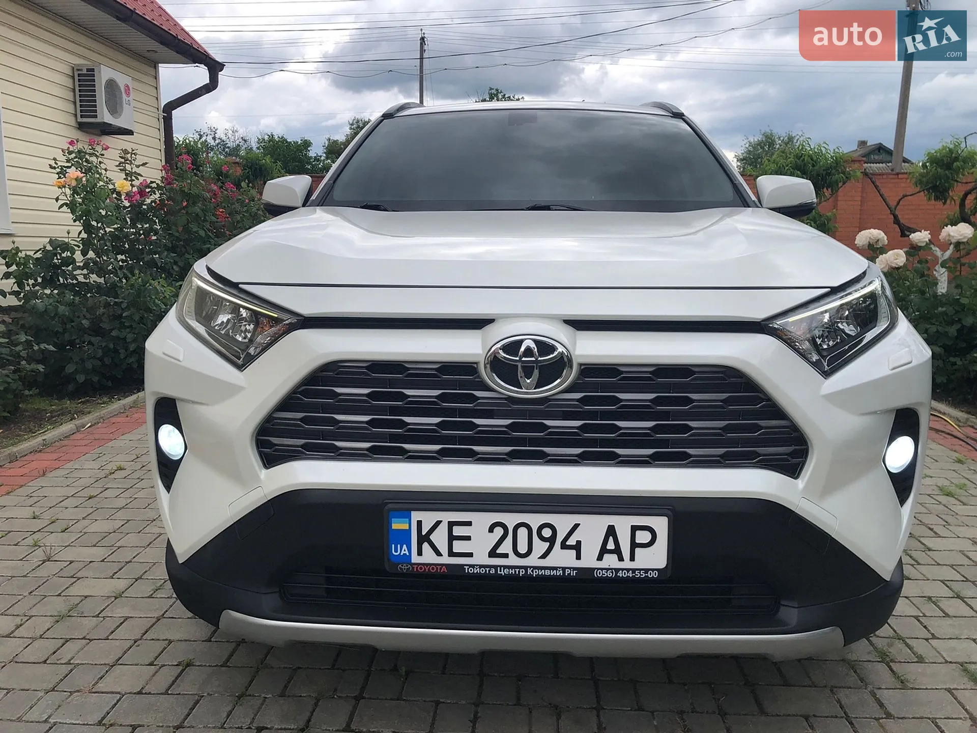 2019 Toyota RAV 4 - мініатюра 2