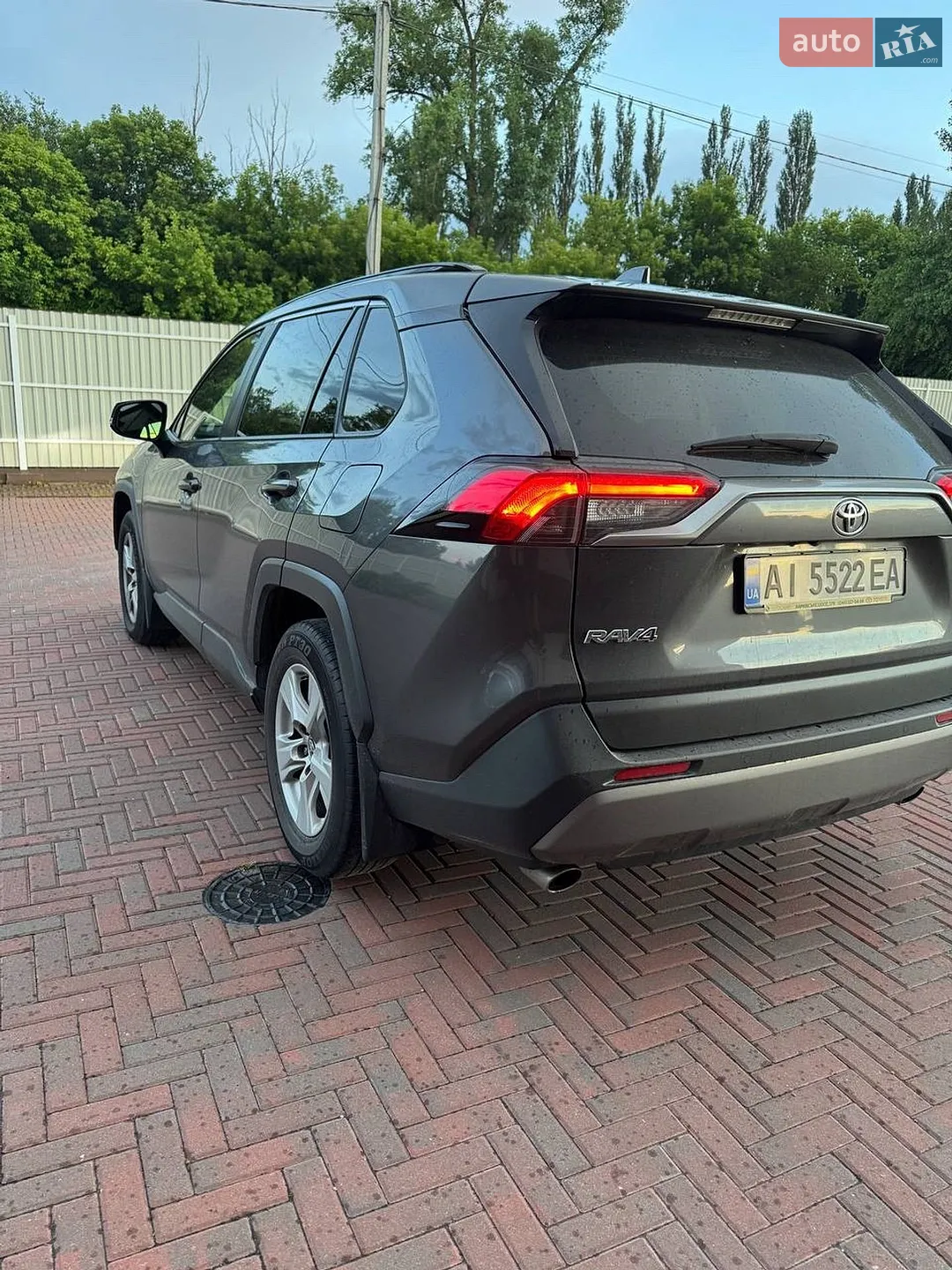 2020 Toyota RAV 4 - мініатюра 4