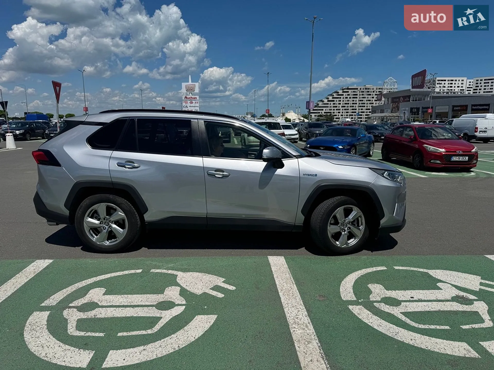 2019 Toyota RAV 4 - мініатюра 3