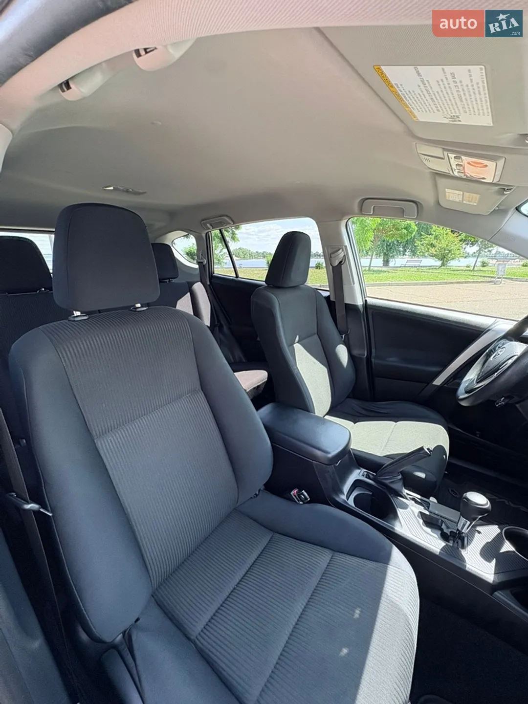 2015 Toyota RAV 4 - мініатюра 16
