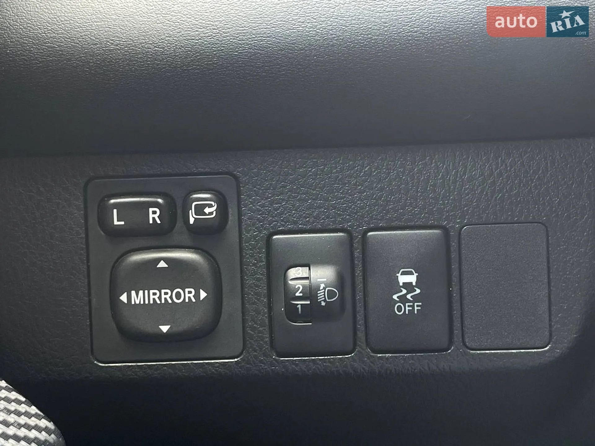 2014 Toyota RAV 4 - мініатюра 17