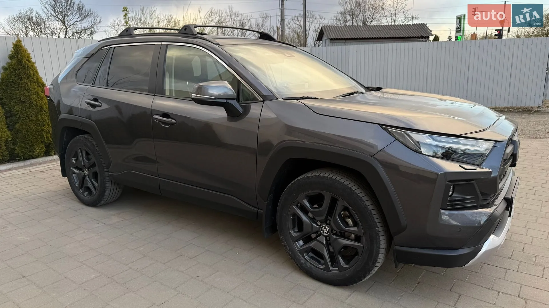 2022 Toyota RAV 4 - мініатюра 9