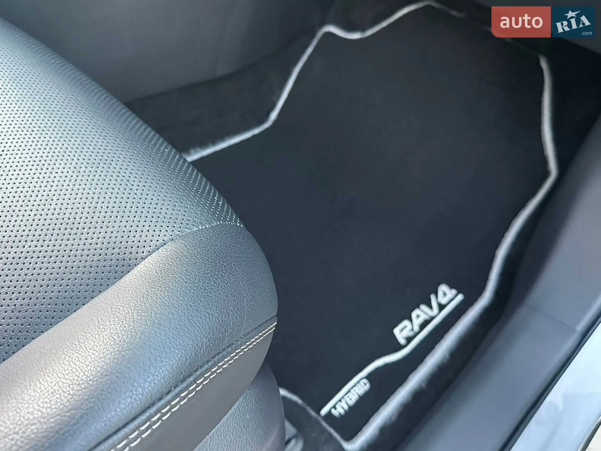 2019 Toyota RAV 4 - мініатюра 48