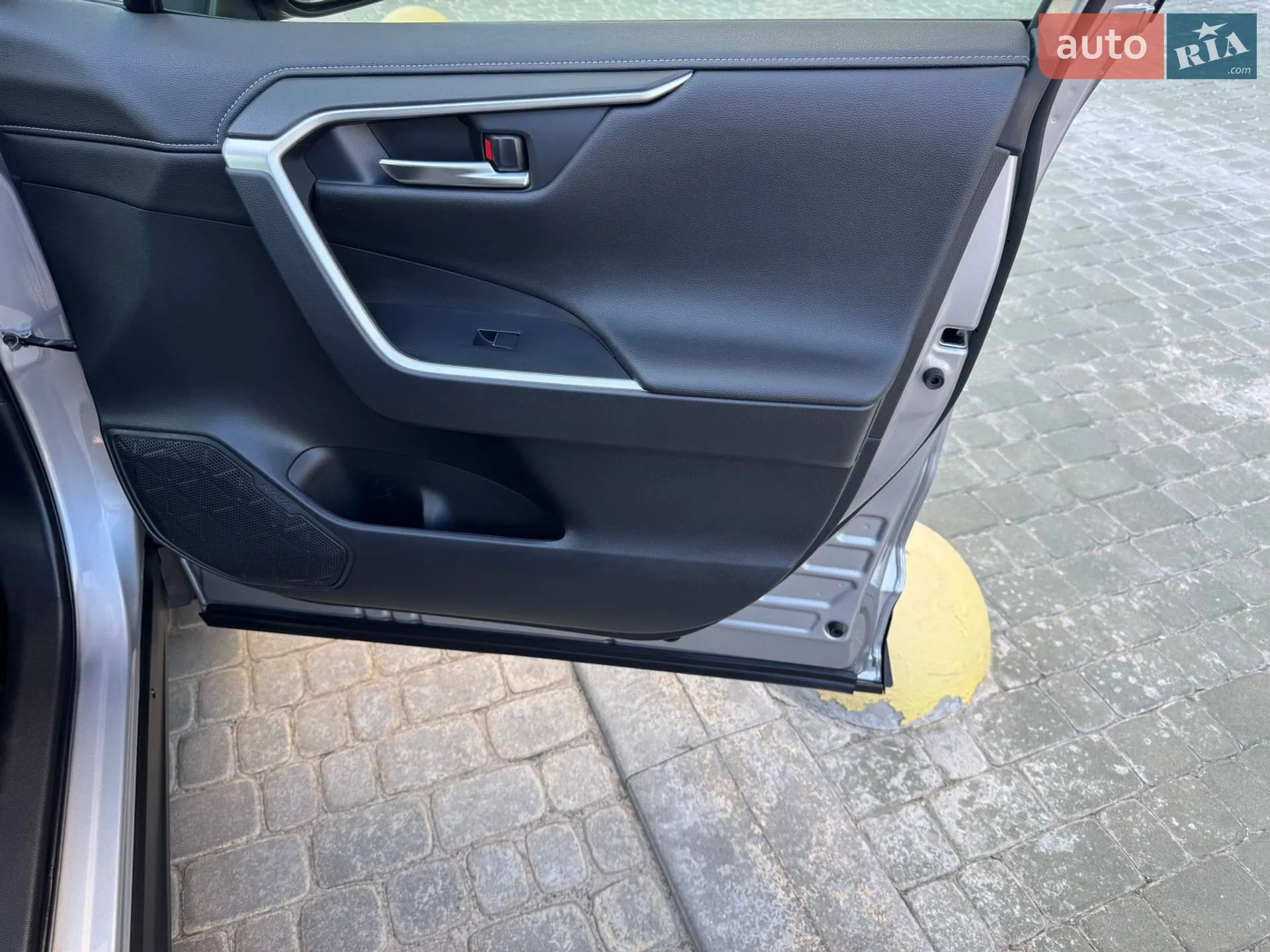 2021 Toyota RAV 4 - мініатюра 31