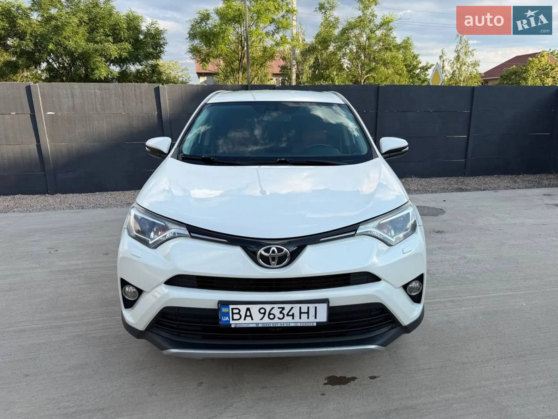 2017 Toyota RAV 4 - фото 1