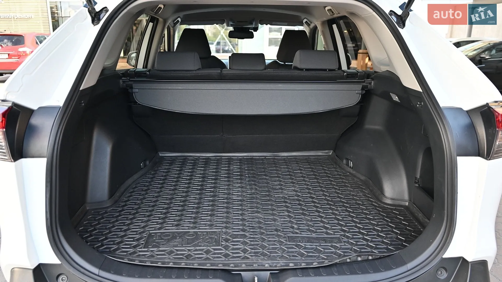 2020 Toyota RAV 4 - мініатюра 10