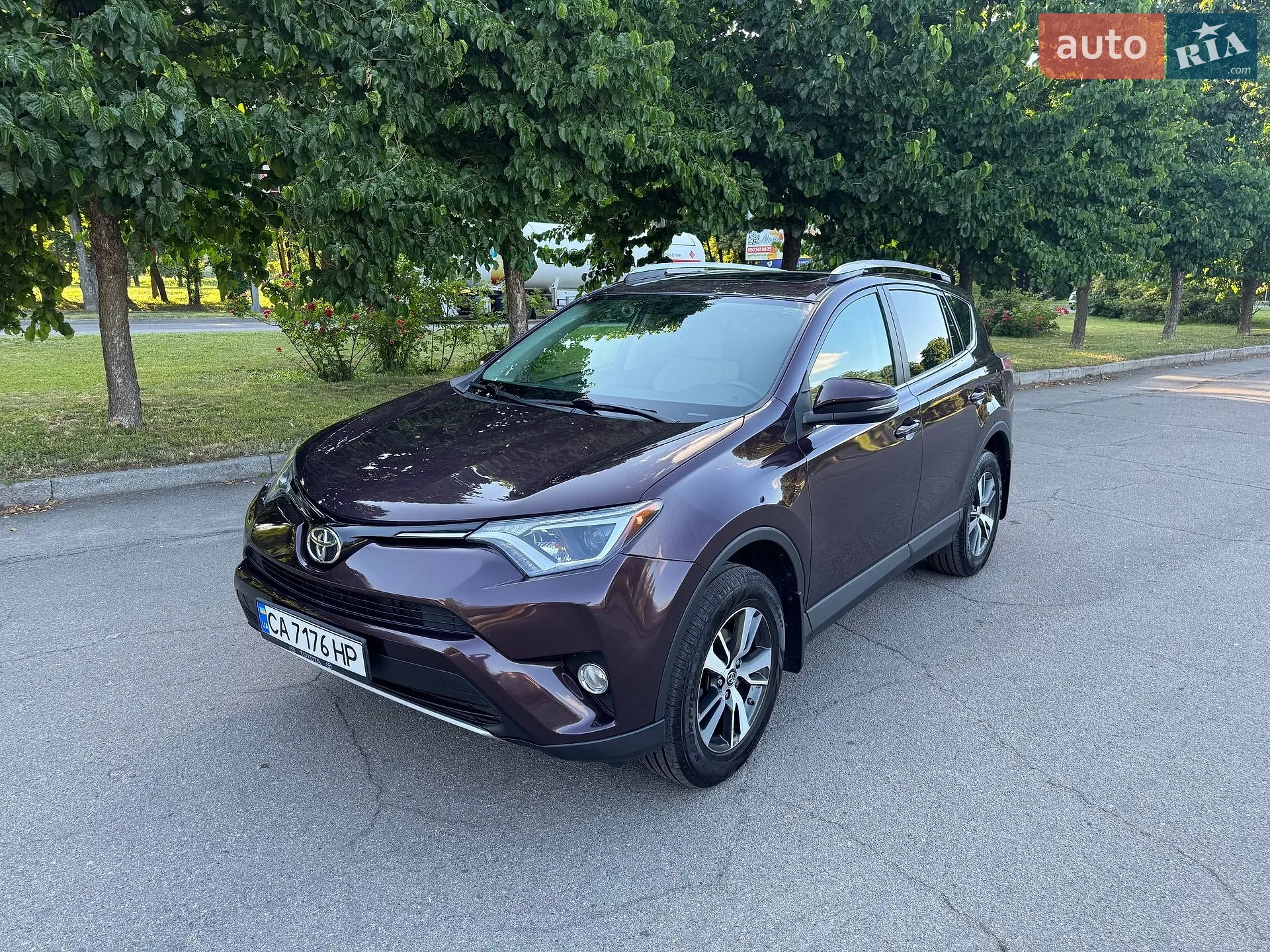 2016 Toyota RAV 4 - фото 1