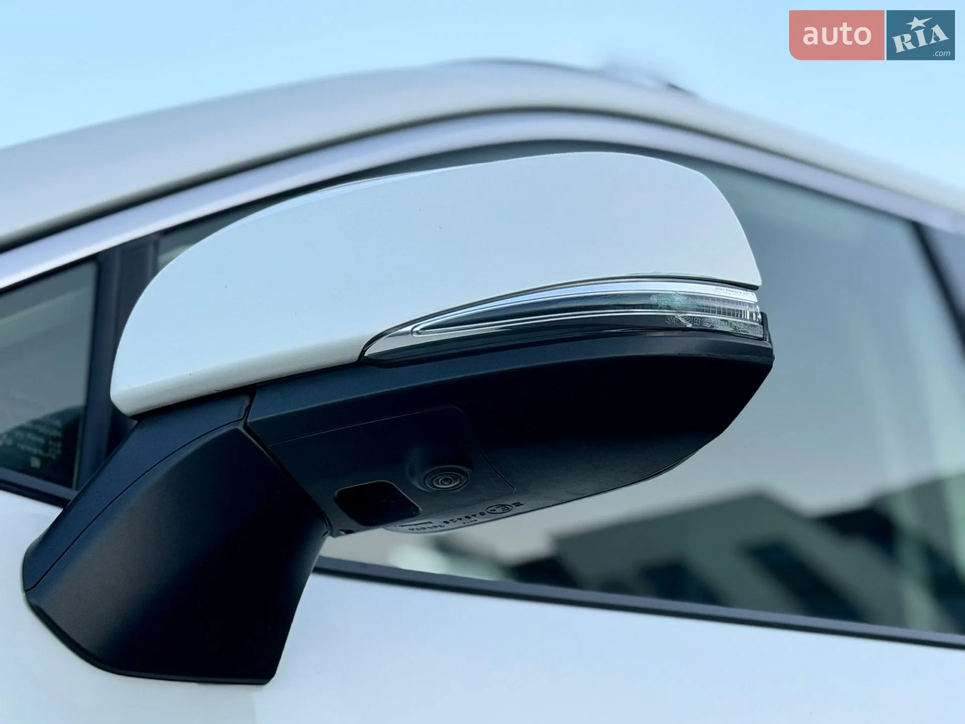 2019 Toyota RAV 4 - мініатюра 14