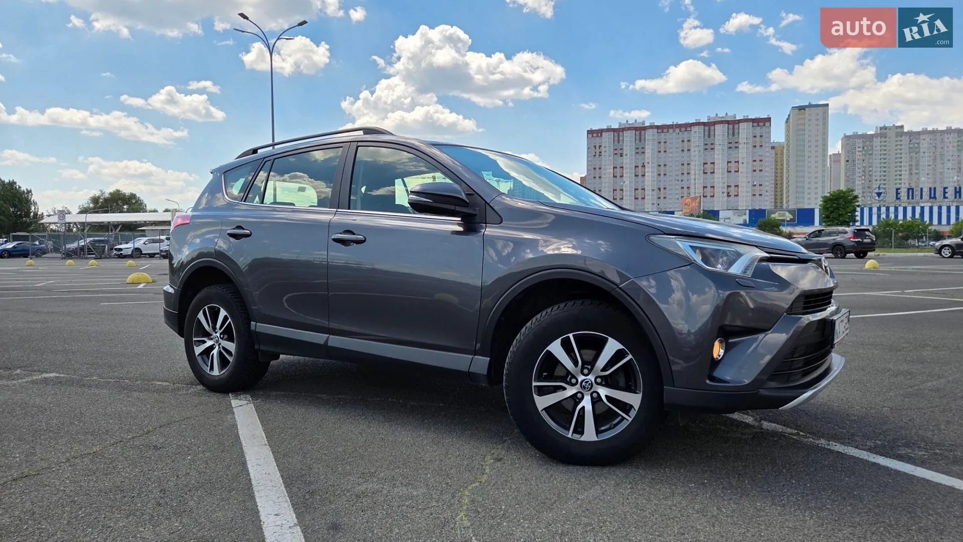 2017 Toyota RAV 4 - мініатюра 2