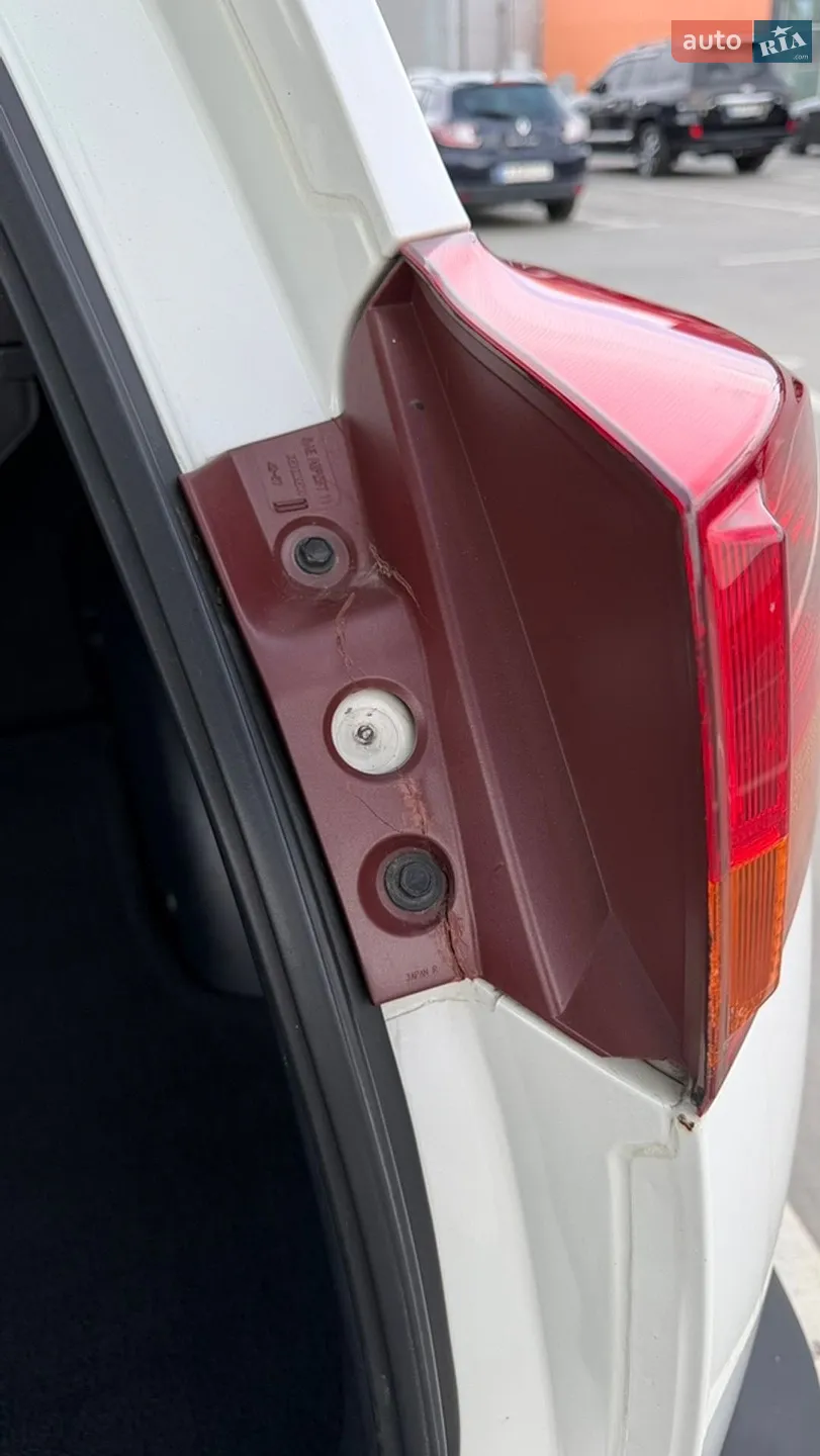 2014 Toyota RAV 4 - мініатюра 23