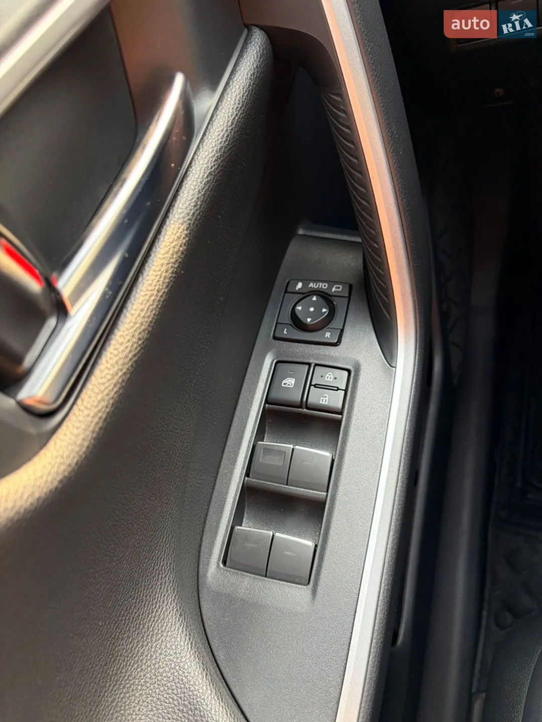 2023 Toyota RAV 4 - мініатюра 13