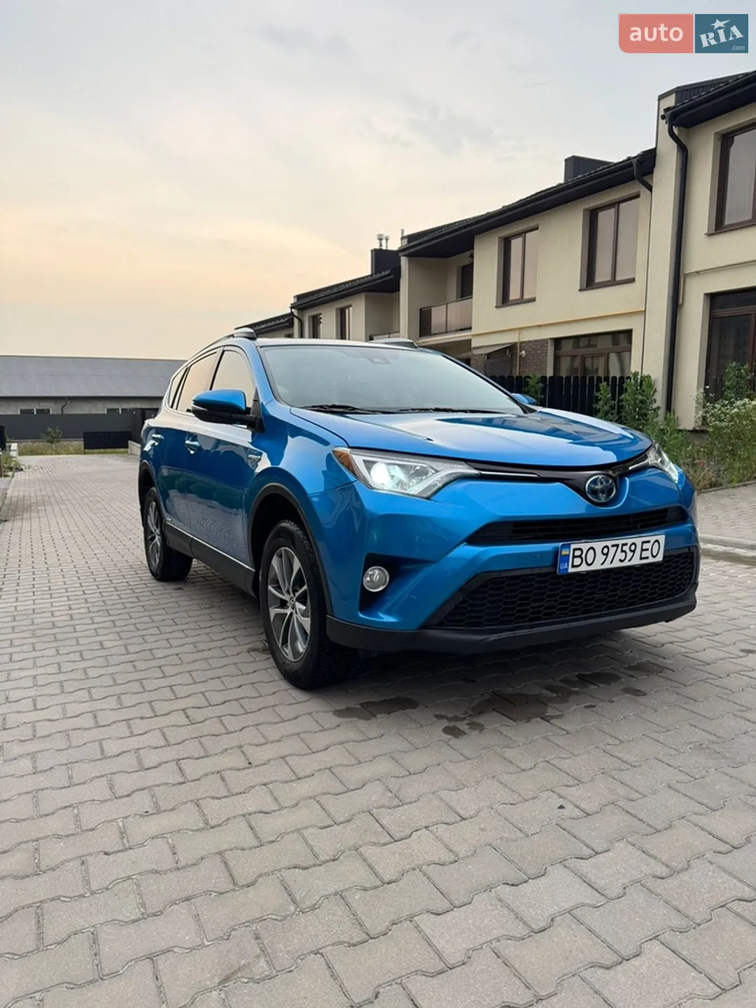 2016 Toyota RAV 4 - мініатюра 2