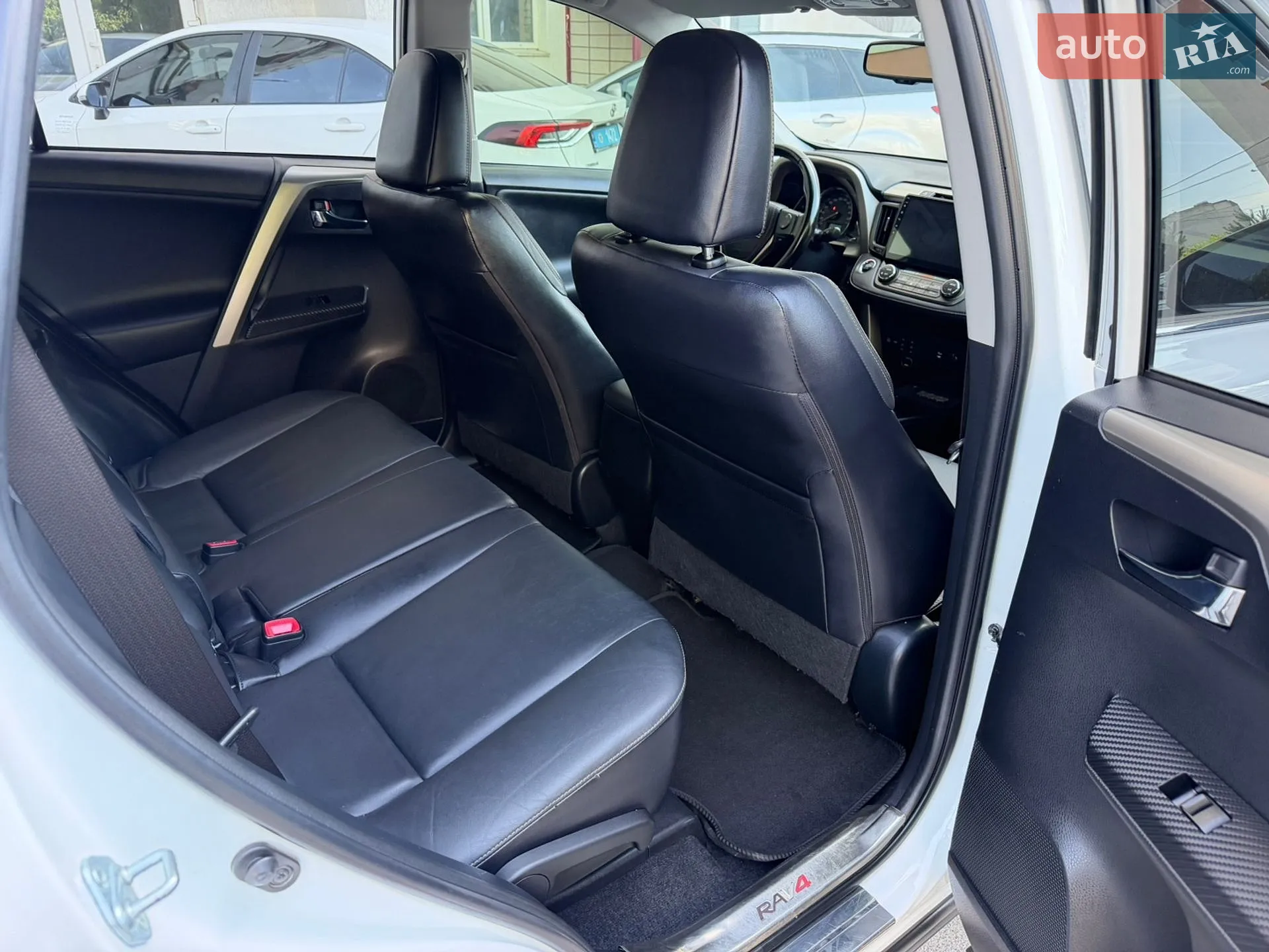 2014 Toyota RAV 4 - мініатюра 12