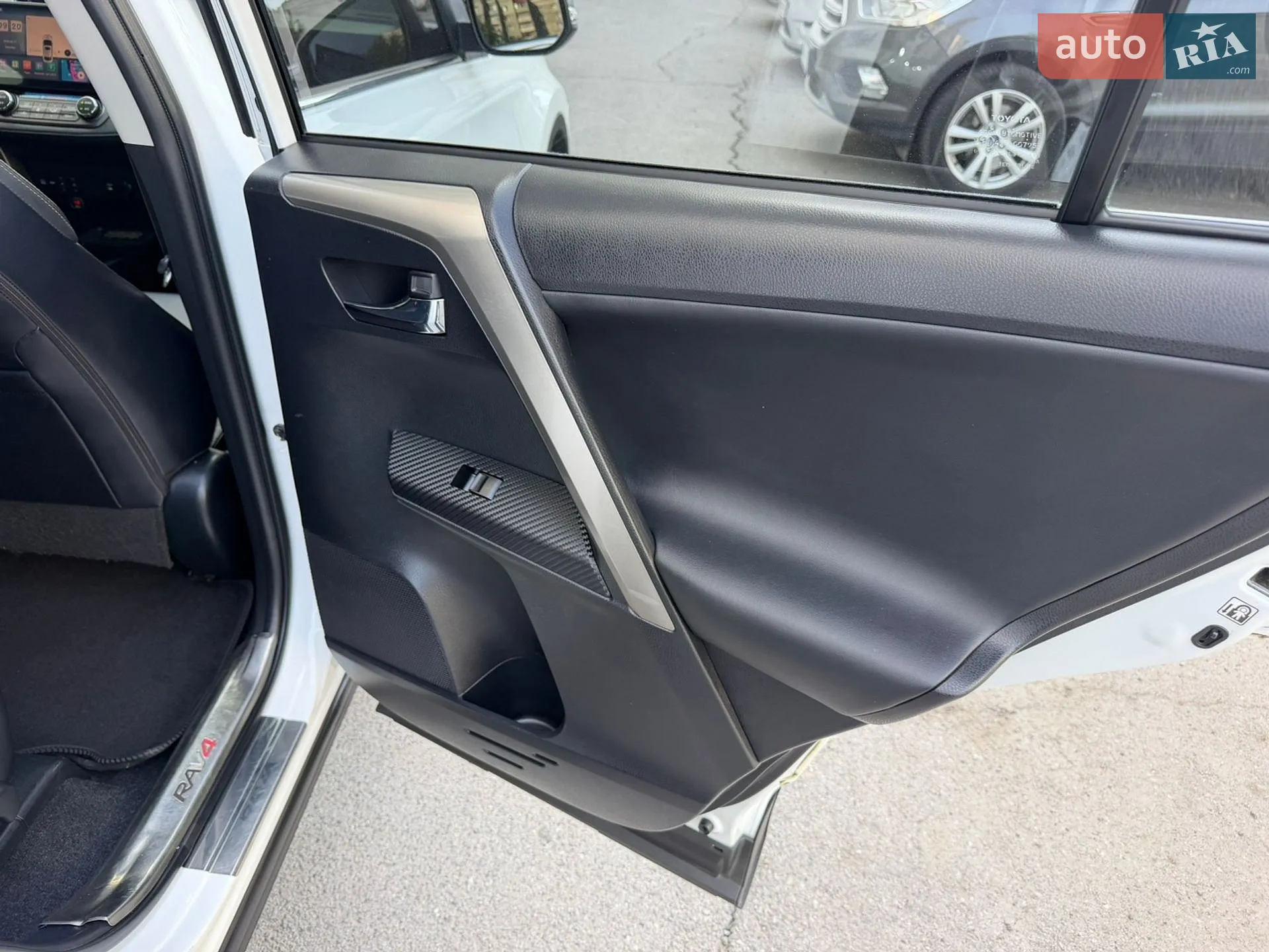 2014 Toyota RAV 4 - мініатюра 29