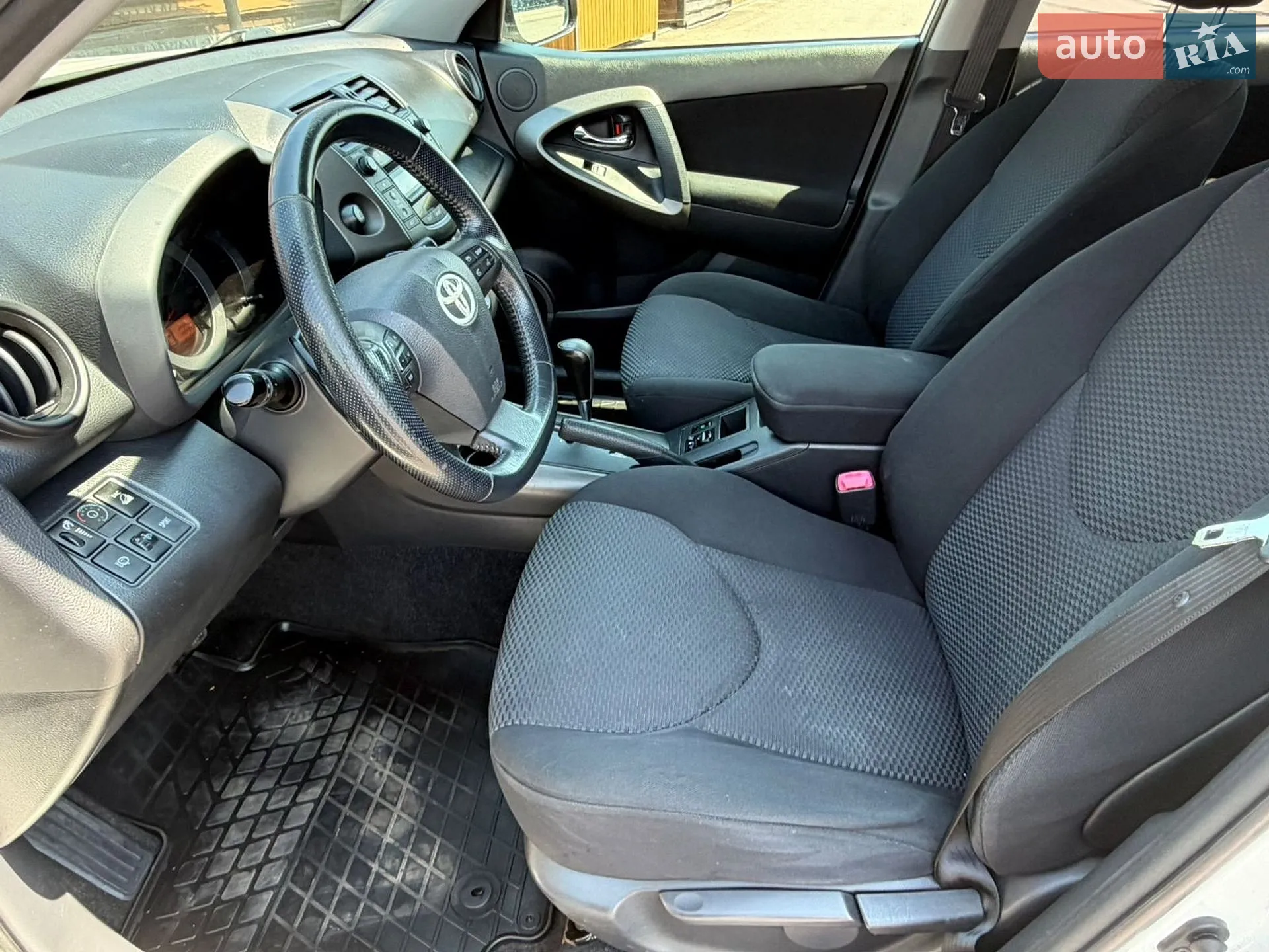 2010 Toyota RAV 4 - мініатюра 43