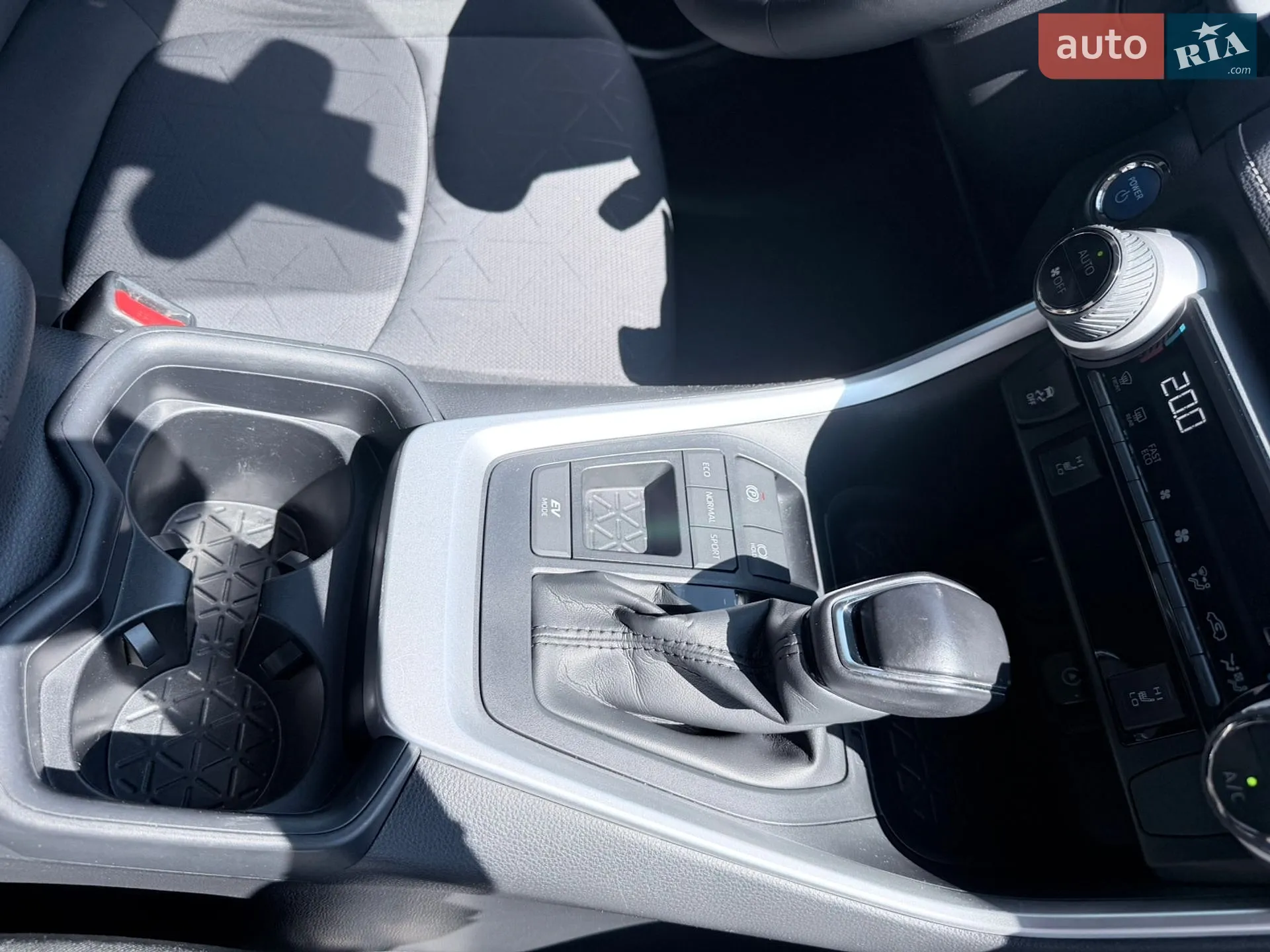 2019 Toyota RAV 4 - мініатюра 23