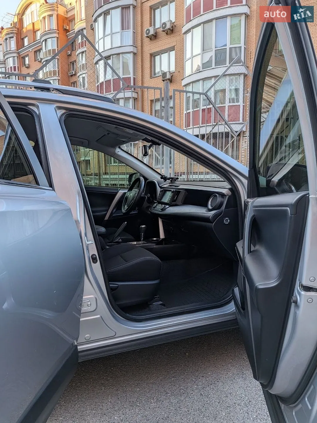 2017 Toyota RAV 4 - мініатюра 10