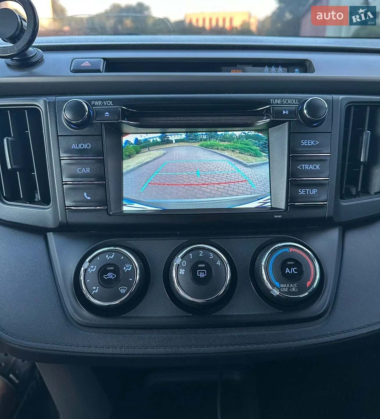 2017 Toyota RAV 4 - мініатюра 34