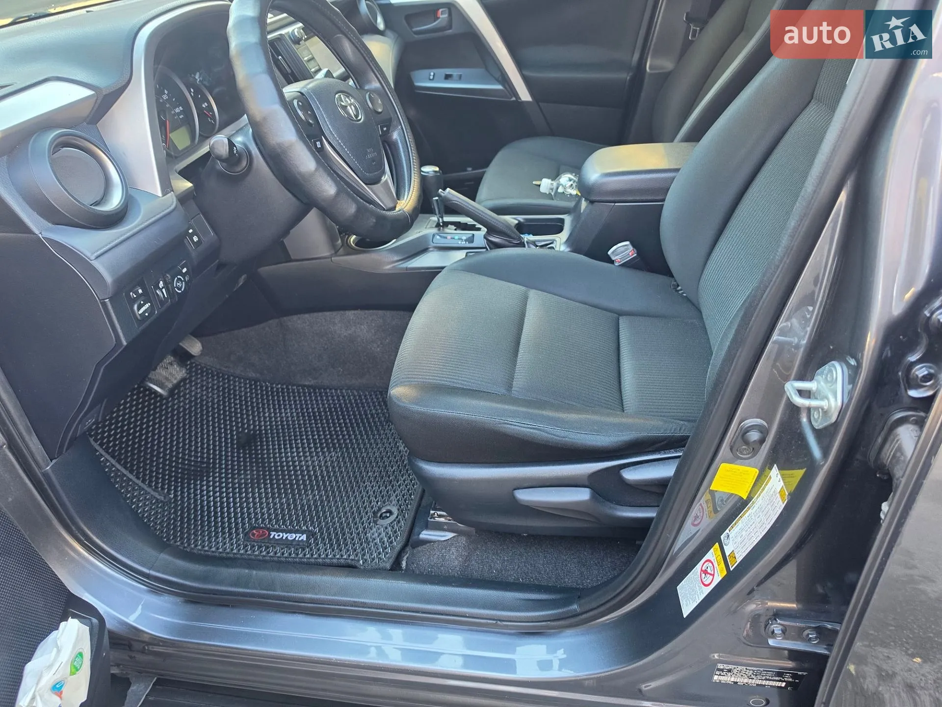 2016 Toyota RAV 4 - мініатюра 9